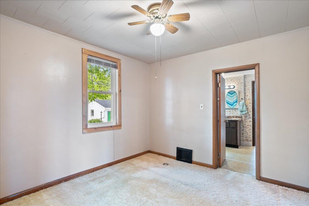 10680 COUNTY ROAD Y, Marshfield, Wisconsin 54449, 5 Bedrooms Bedrooms, ,1 BathroomBathrooms,Residential,For Sale,10680 COUNTY ROAD Y,22502272