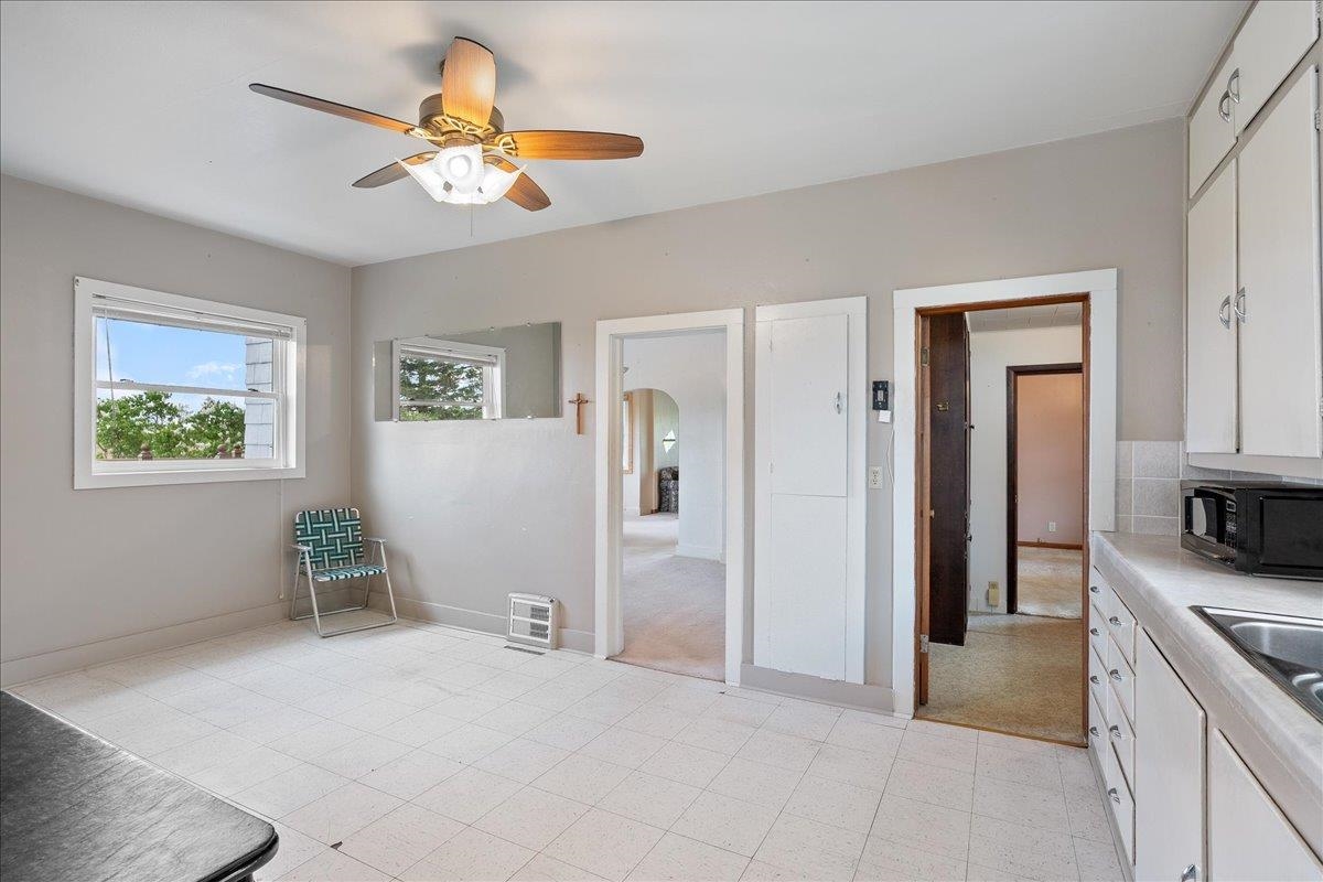 10680 COUNTY ROAD Y, Marshfield, Wisconsin 54449, 5 Bedrooms Bedrooms, ,1 BathroomBathrooms,Residential,For Sale,10680 COUNTY ROAD Y,22502272
