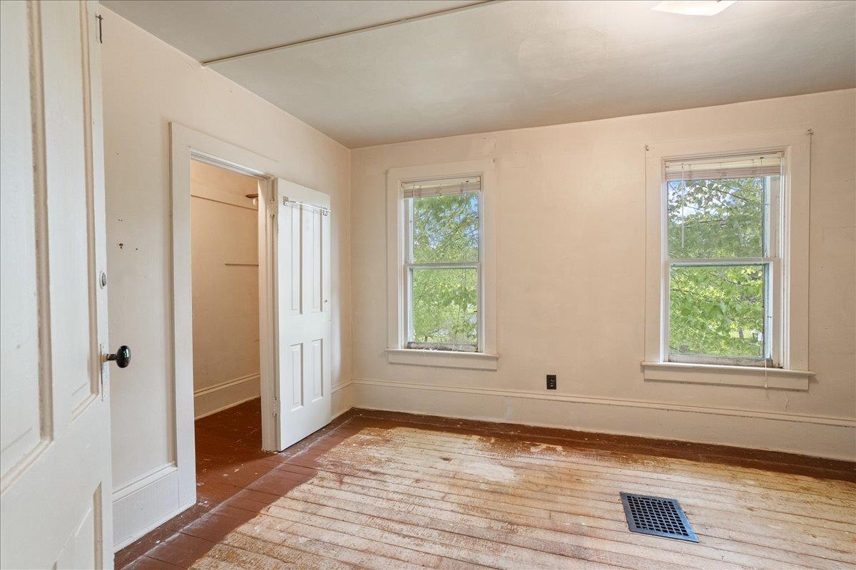 10680 COUNTY ROAD Y, Marshfield, Wisconsin 54449, 5 Bedrooms Bedrooms, ,1 BathroomBathrooms,Residential,For Sale,10680 COUNTY ROAD Y,22502272