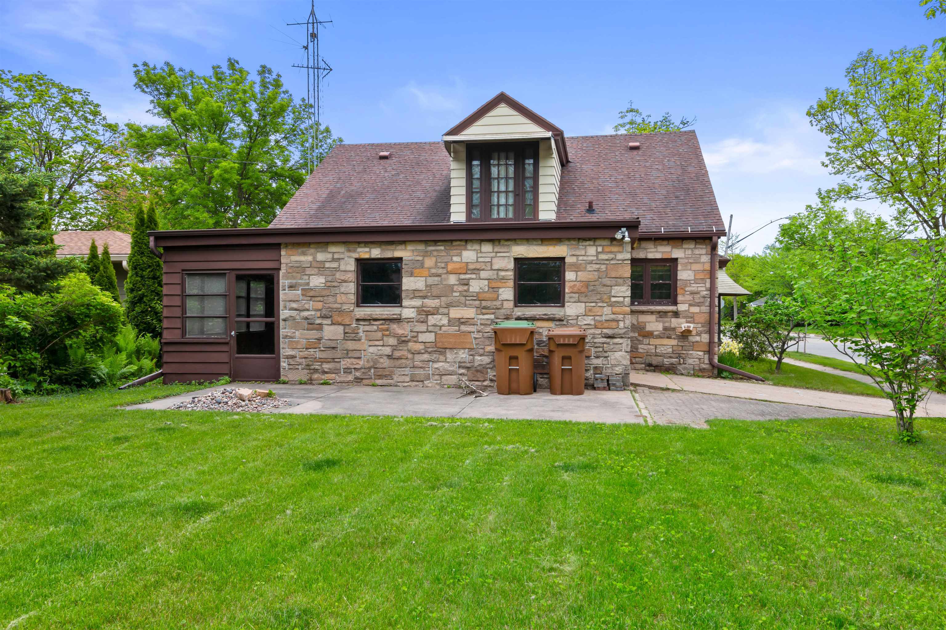 1140 LINDBERGH AVENUE, Stevens Point, Wisconsin 54481, 3 Bedrooms Bedrooms, ,2 BathroomsBathrooms,Residential,For Sale,1140 LINDBERGH AVENUE,22502273
