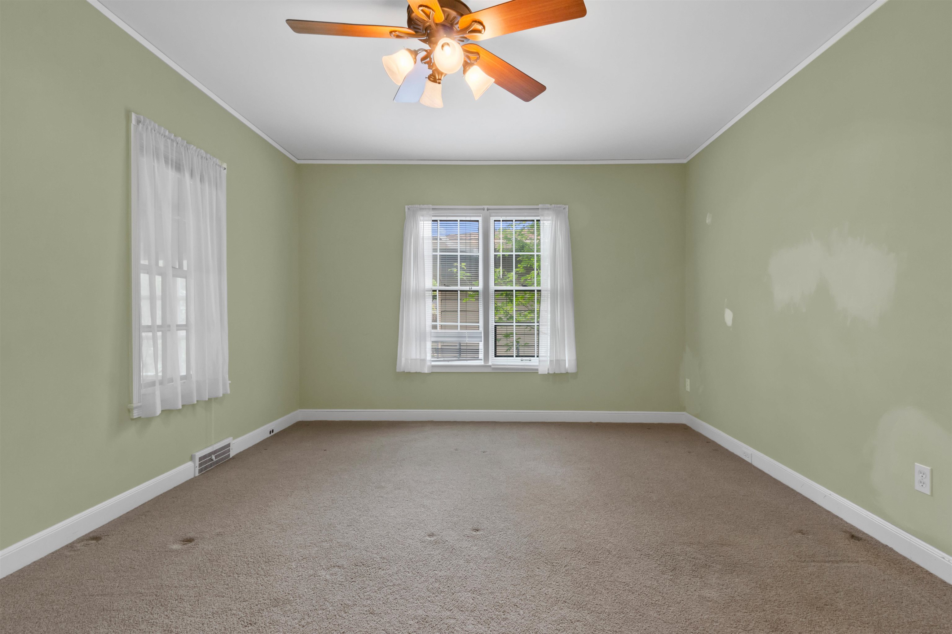 1140 LINDBERGH AVENUE, Stevens Point, Wisconsin 54481, 3 Bedrooms Bedrooms, ,2 BathroomsBathrooms,Residential,For Sale,1140 LINDBERGH AVENUE,22502273
