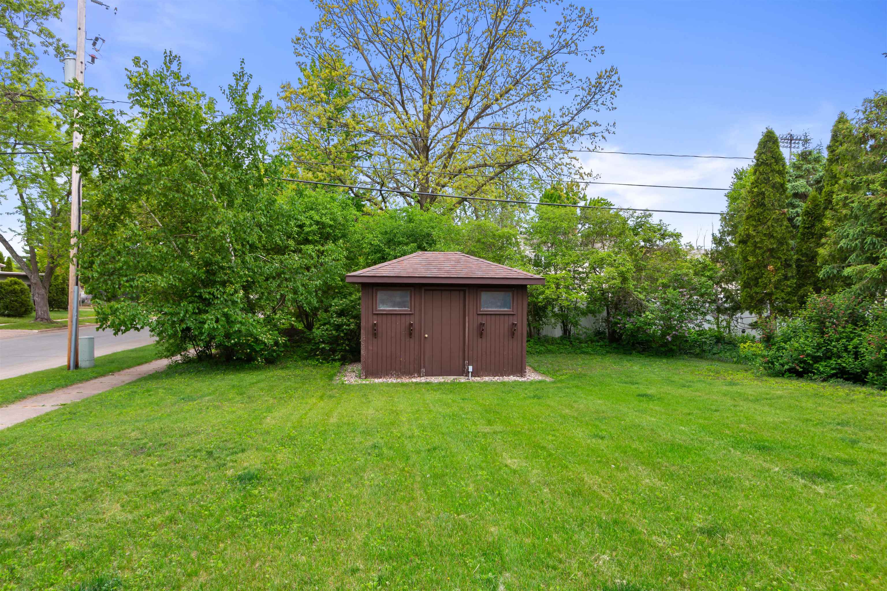1140 LINDBERGH AVENUE, Stevens Point, Wisconsin 54481, 3 Bedrooms Bedrooms, ,2 BathroomsBathrooms,Residential,For Sale,1140 LINDBERGH AVENUE,22502273
