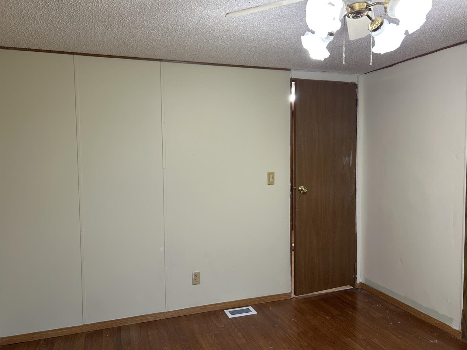 516 S MAIN STREET, Granton, Wisconsin 54436, 2 Bedrooms Bedrooms, ,1 BathroomBathrooms,Residential,For Sale,516 S MAIN STREET,22502276
