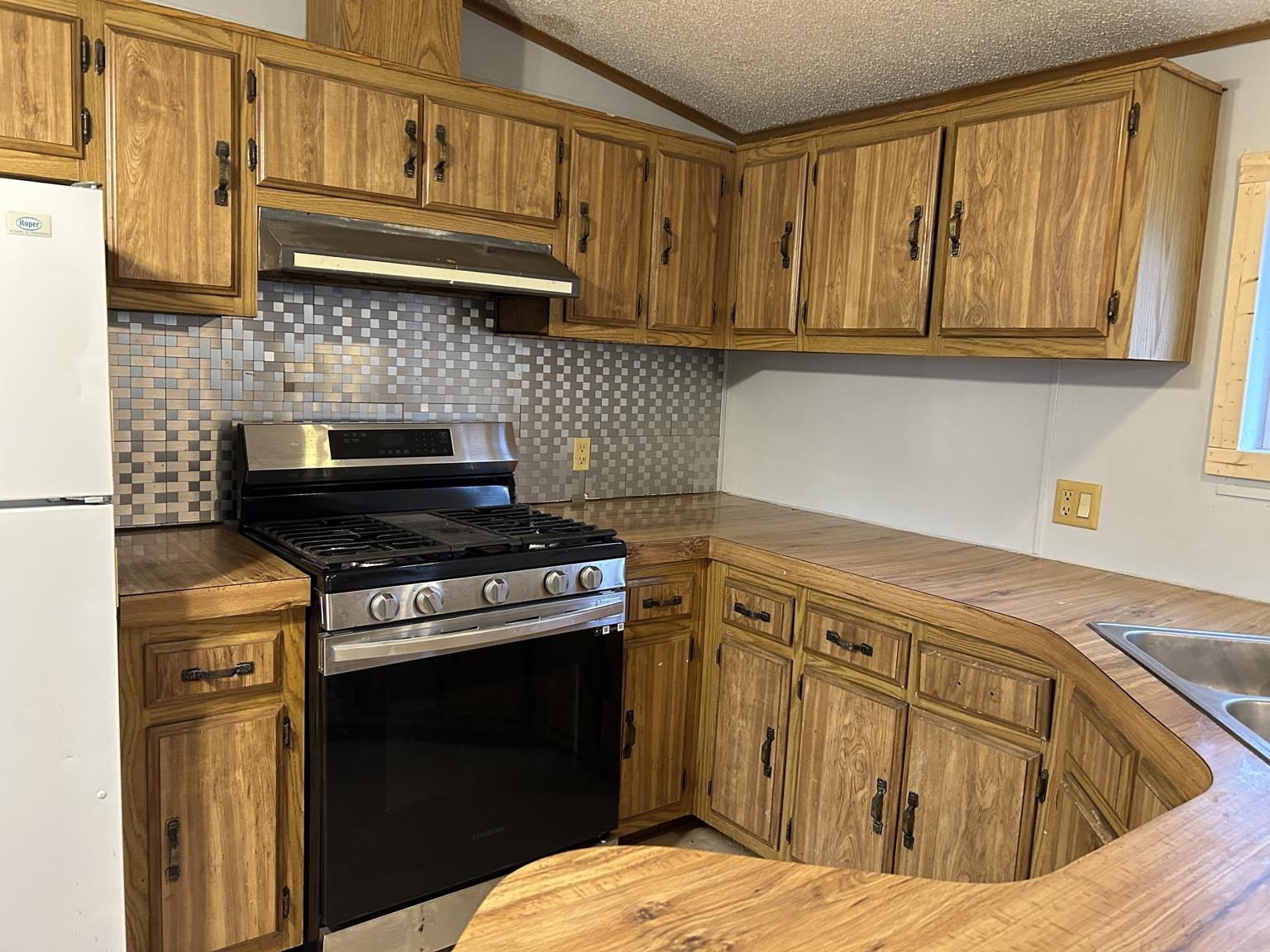 516 S MAIN STREET, Granton, Wisconsin 54436, 2 Bedrooms Bedrooms, ,1 BathroomBathrooms,Residential,For Sale,516 S MAIN STREET,22502276