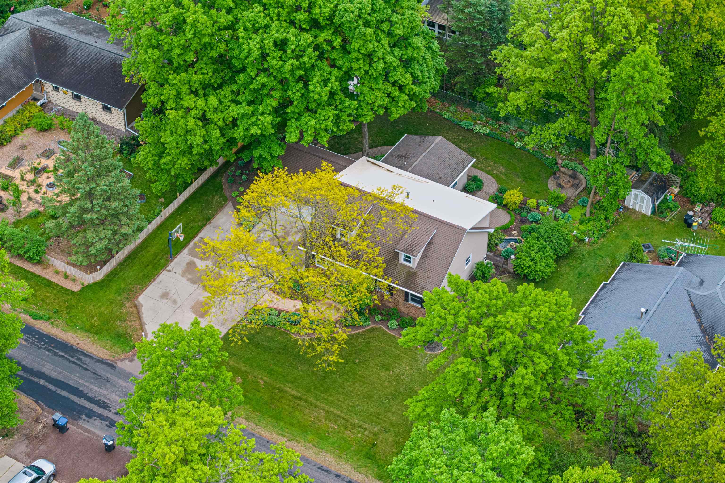 1136 W RIDGE ROAD, Marshfield, Wisconsin 54449, 4 Bedrooms Bedrooms, ,2 BathroomsBathrooms,Residential,For Sale,1136 W RIDGE ROAD,22502280