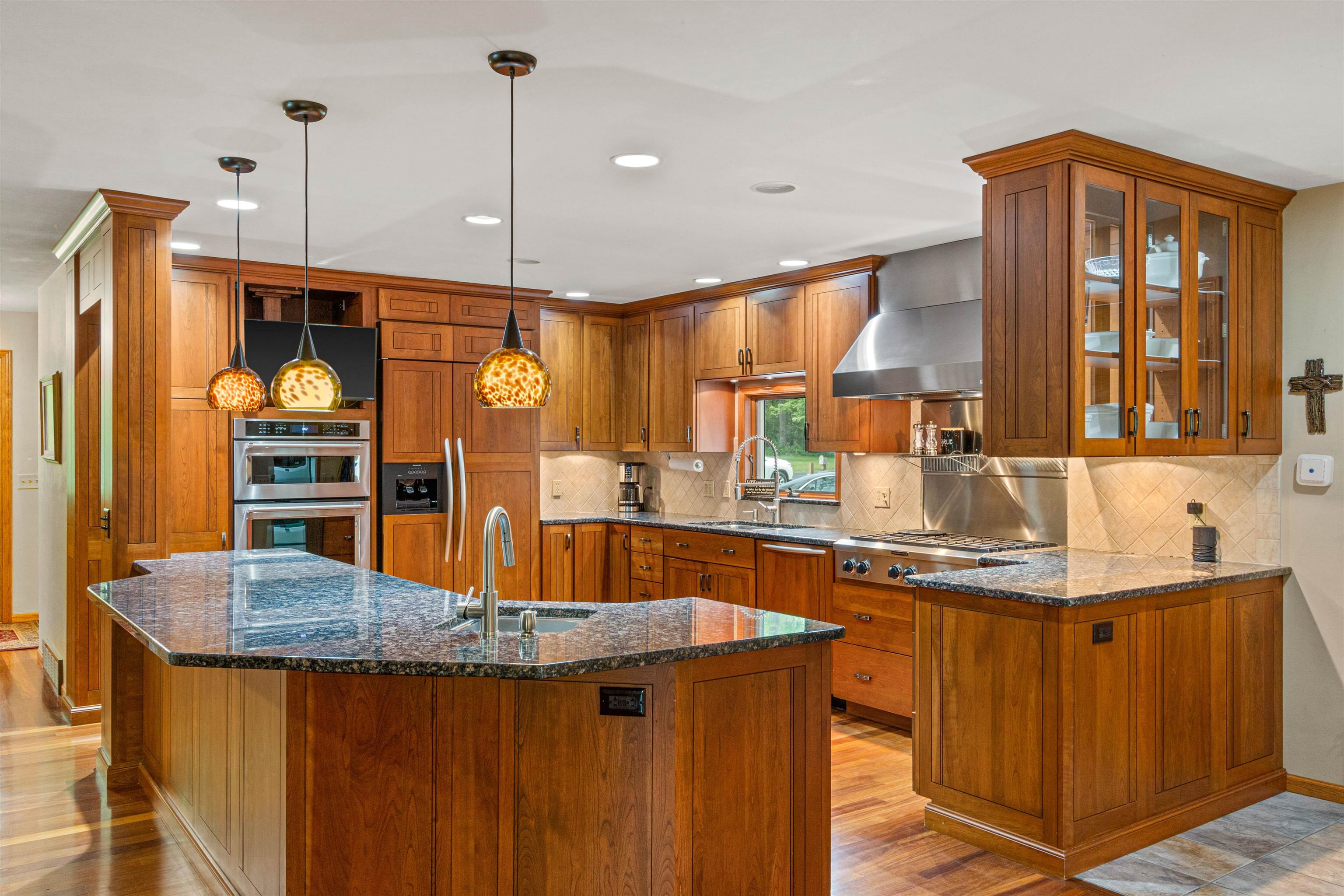 1136 W RIDGE ROAD, Marshfield, Wisconsin 54449, 4 Bedrooms Bedrooms, ,2 BathroomsBathrooms,Residential,For Sale,1136 W RIDGE ROAD,22502280
