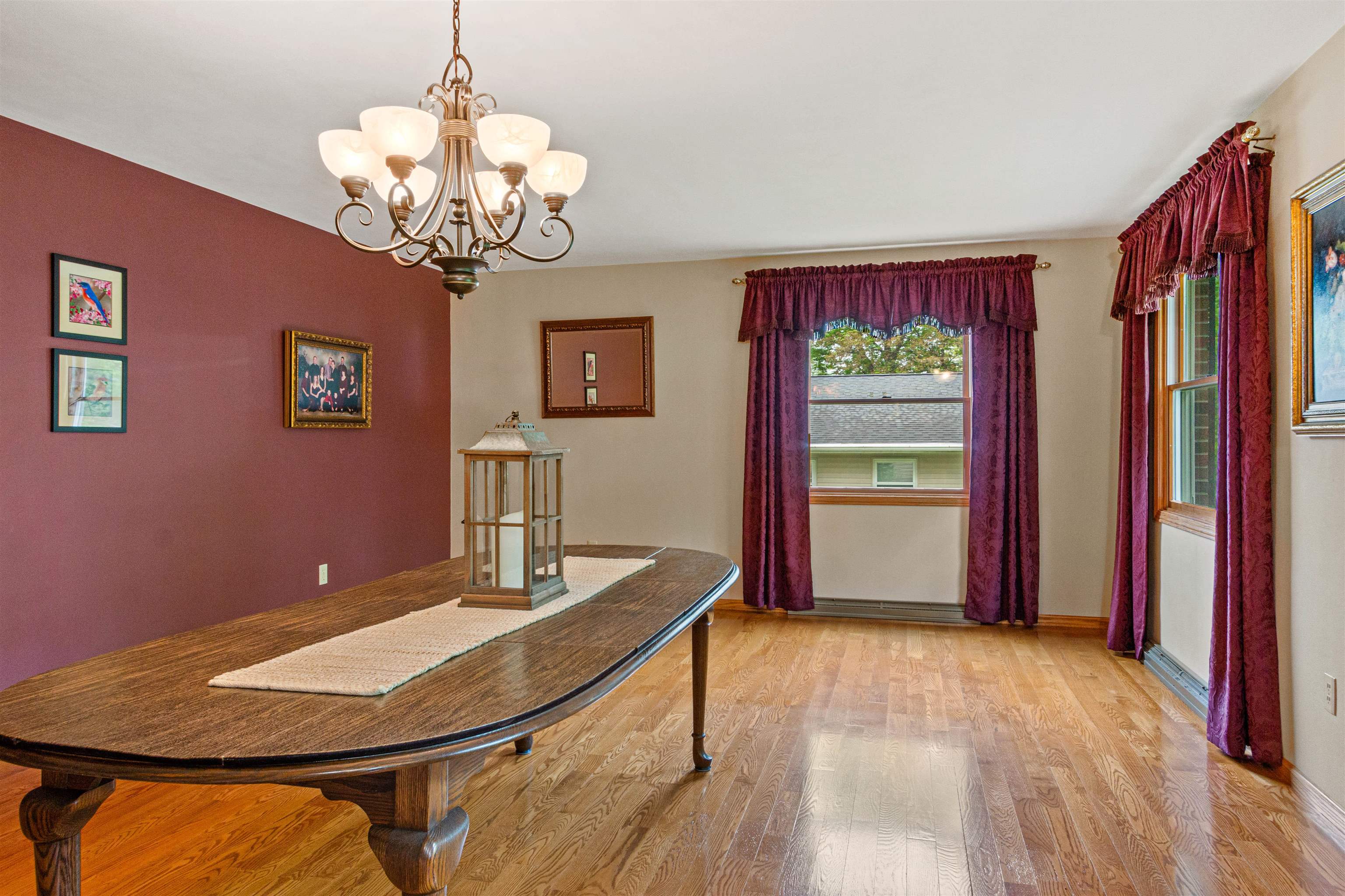 1136 W RIDGE ROAD, Marshfield, Wisconsin 54449, 4 Bedrooms Bedrooms, ,2 BathroomsBathrooms,Residential,For Sale,1136 W RIDGE ROAD,22502280