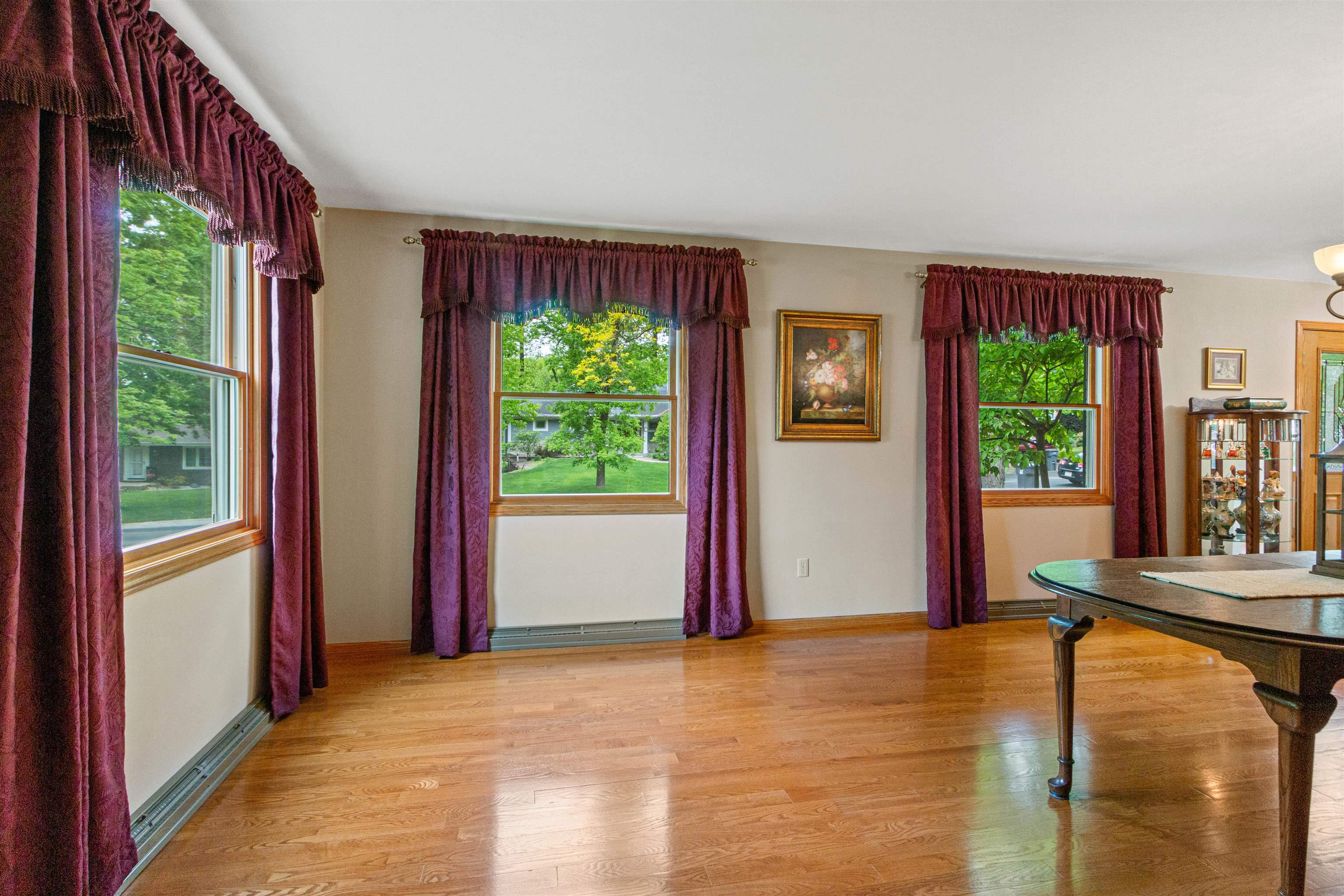 1136 W RIDGE ROAD, Marshfield, Wisconsin 54449, 4 Bedrooms Bedrooms, ,2 BathroomsBathrooms,Residential,For Sale,1136 W RIDGE ROAD,22502280