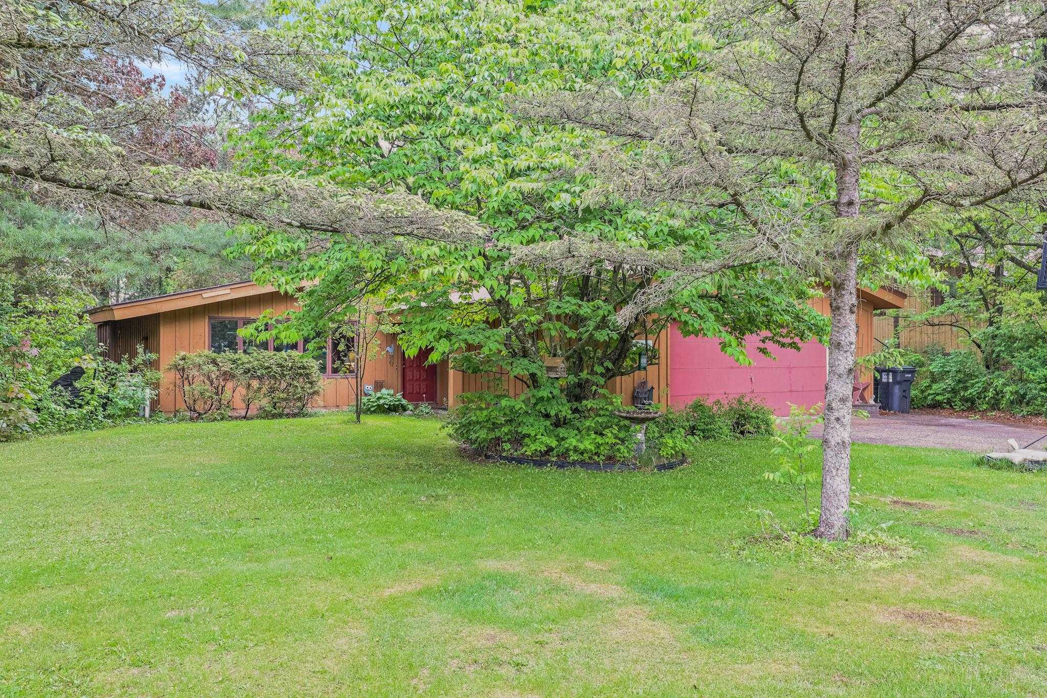 2720 PARKWAY COURT, Wisconsin Rapids, Wisconsin 54494, 3 Bedrooms Bedrooms, ,1 BathroomBathrooms,Residential,For Sale,2720 PARKWAY COURT,22502281