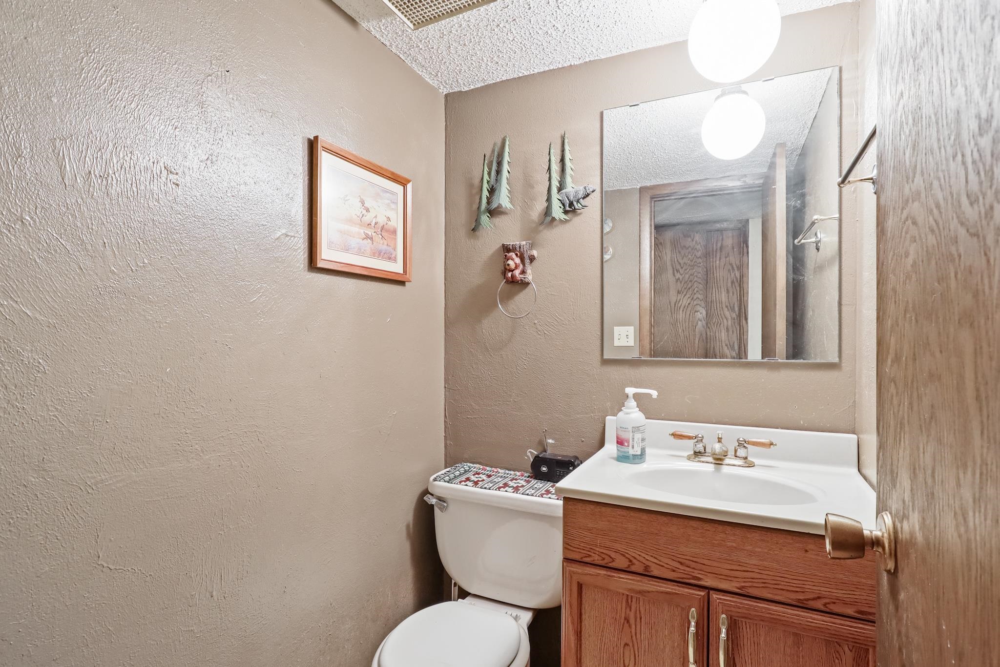 2720 PARKWAY COURT, Wisconsin Rapids, Wisconsin 54494, 3 Bedrooms Bedrooms, ,1 BathroomBathrooms,Residential,For Sale,2720 PARKWAY COURT,22502281
