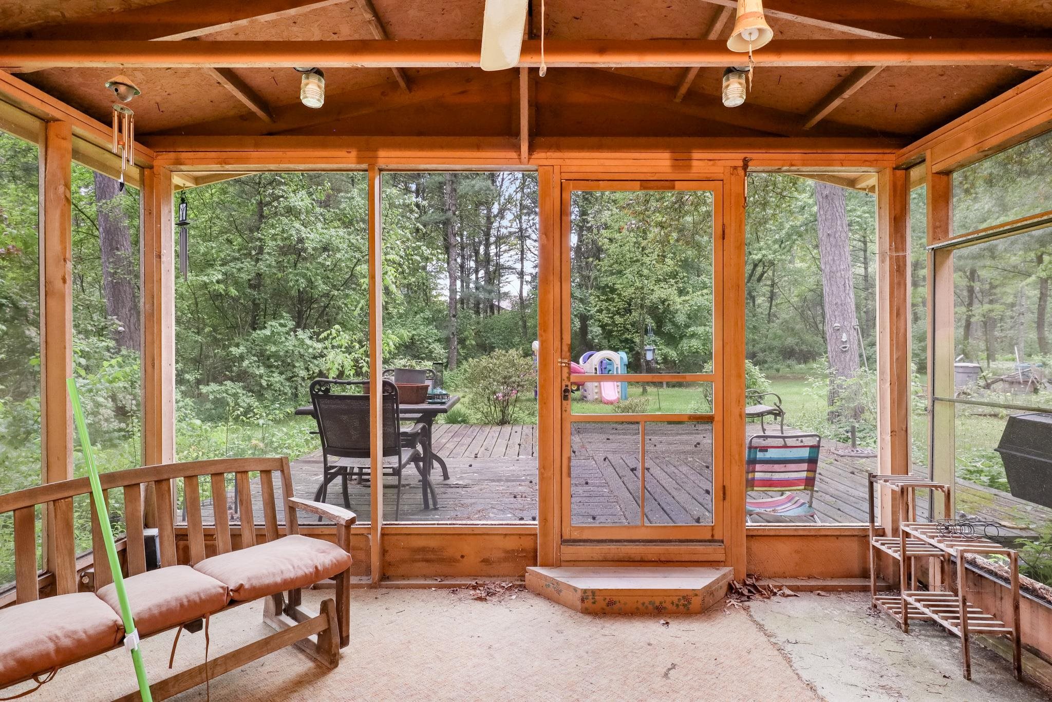 2720 PARKWAY COURT, Wisconsin Rapids, Wisconsin 54494, 3 Bedrooms Bedrooms, ,1 BathroomBathrooms,Residential,For Sale,2720 PARKWAY COURT,22502281