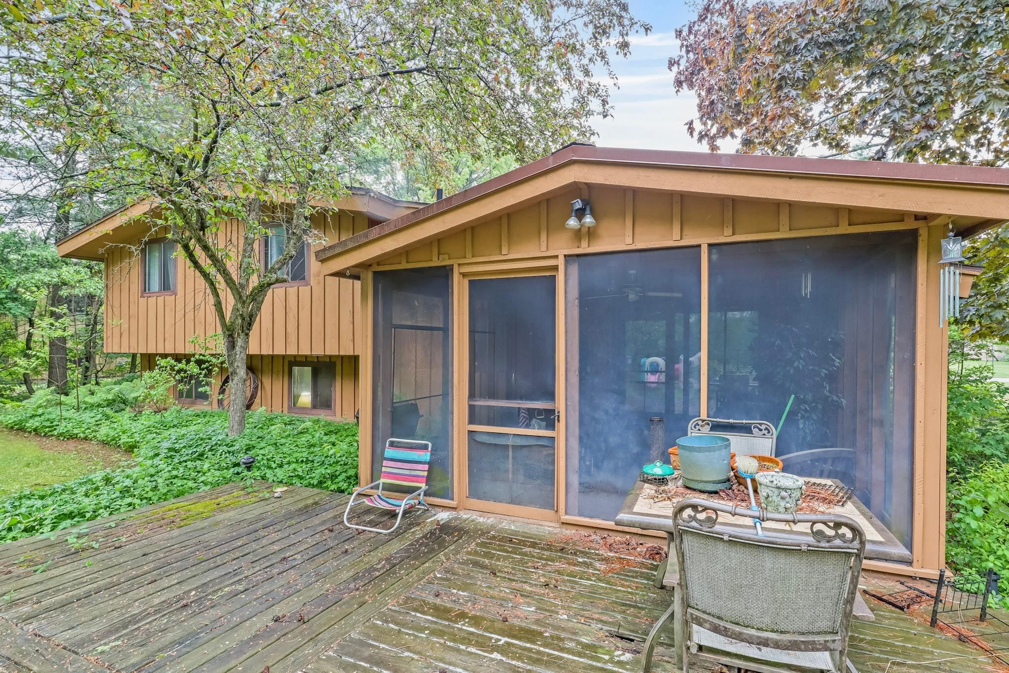 2720 PARKWAY COURT, Wisconsin Rapids, Wisconsin 54494, 3 Bedrooms Bedrooms, ,1 BathroomBathrooms,Residential,For Sale,2720 PARKWAY COURT,22502281