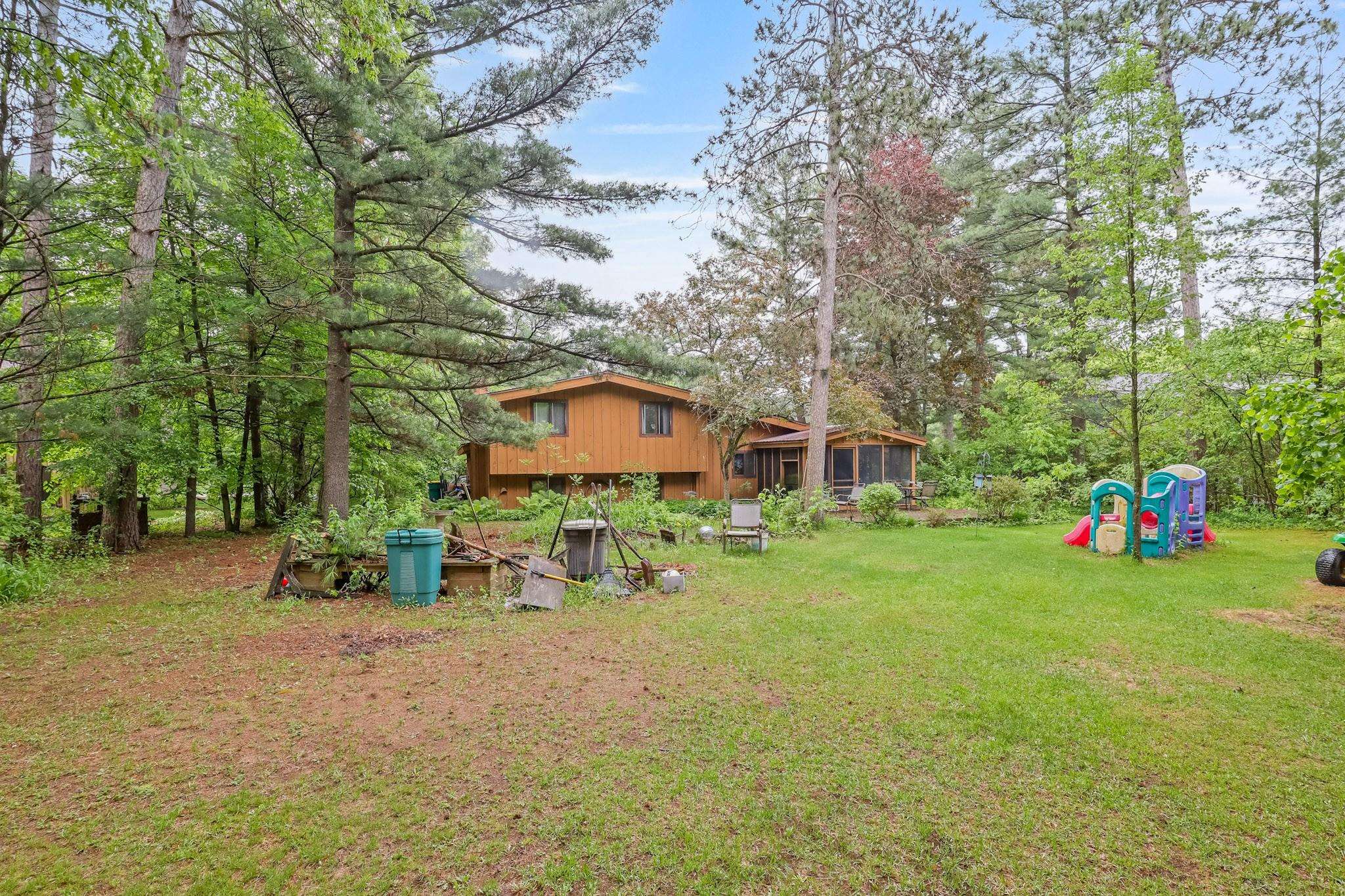 2720 PARKWAY COURT, Wisconsin Rapids, Wisconsin 54494, 3 Bedrooms Bedrooms, ,1 BathroomBathrooms,Residential,For Sale,2720 PARKWAY COURT,22502281