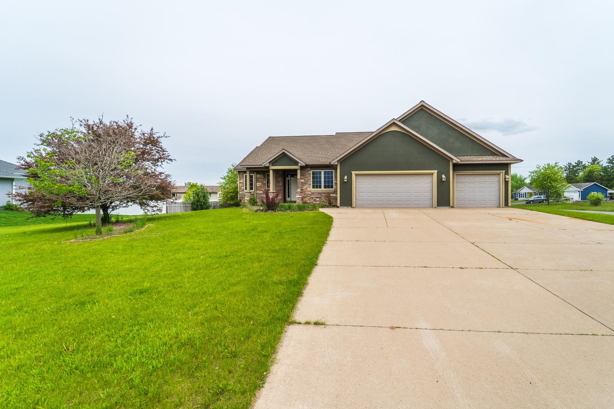 2370 BURTON AVENUE, Kronenwetter, Wisconsin 54455, 4 Bedrooms Bedrooms, ,3 BathroomsBathrooms,Residential,For Sale,2370 BURTON AVENUE,22502283