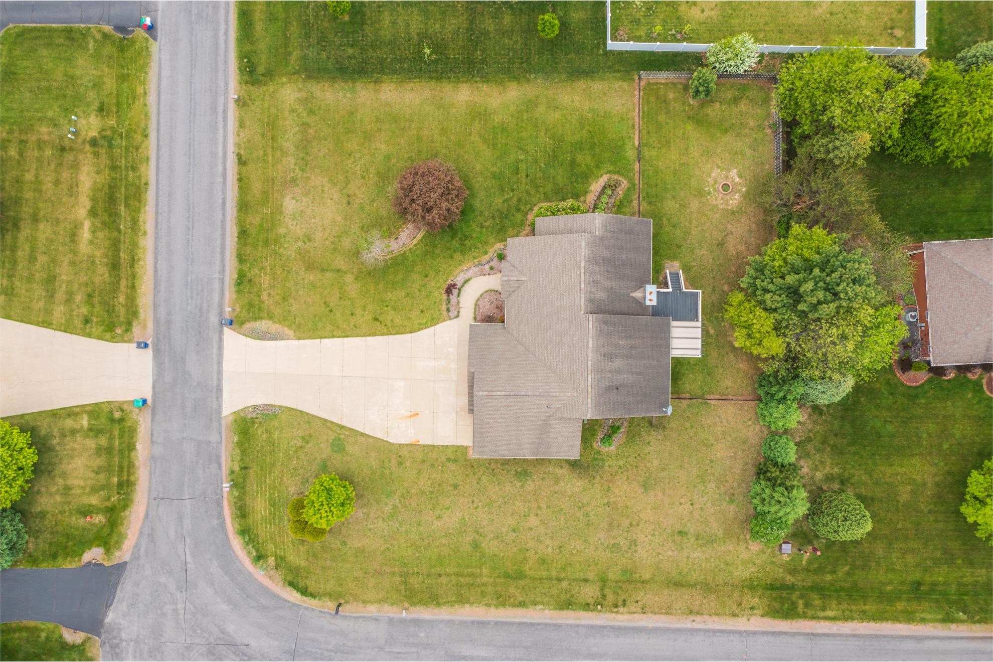 2370 BURTON AVENUE, Kronenwetter, Wisconsin 54455, 4 Bedrooms Bedrooms, ,3 BathroomsBathrooms,Residential,For Sale,2370 BURTON AVENUE,22502283
