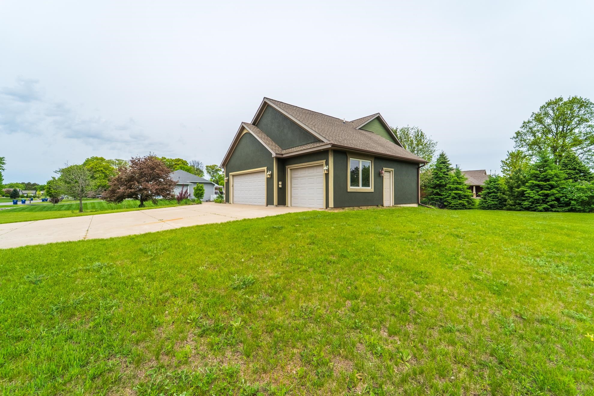 2370 BURTON AVENUE, Kronenwetter, Wisconsin 54455, 4 Bedrooms Bedrooms, ,3 BathroomsBathrooms,Residential,For Sale,2370 BURTON AVENUE,22502283