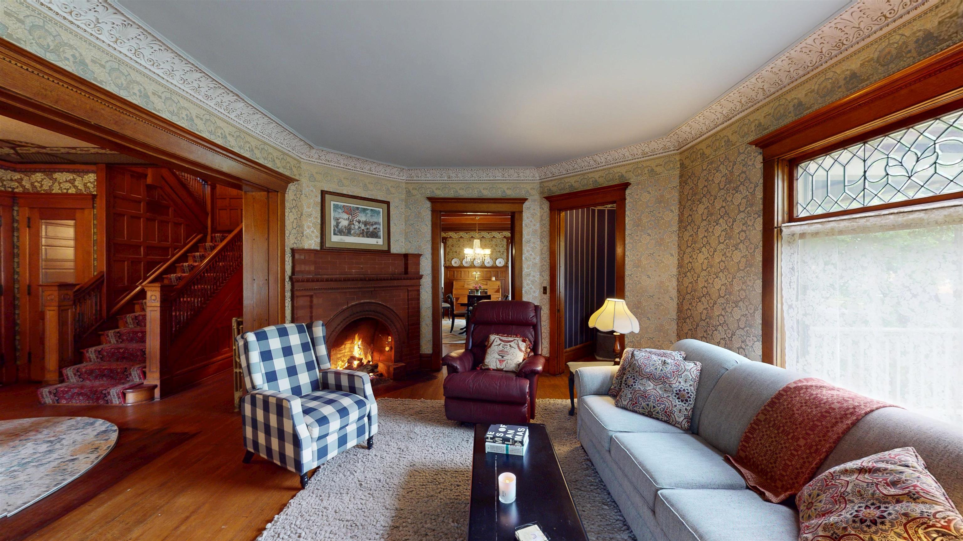 300 S VINE AVENUE, Marshfield, Wisconsin 54449, 5 Bedrooms Bedrooms, ,1 BathroomBathrooms,Residential,For Sale,300 S VINE AVENUE,22502286