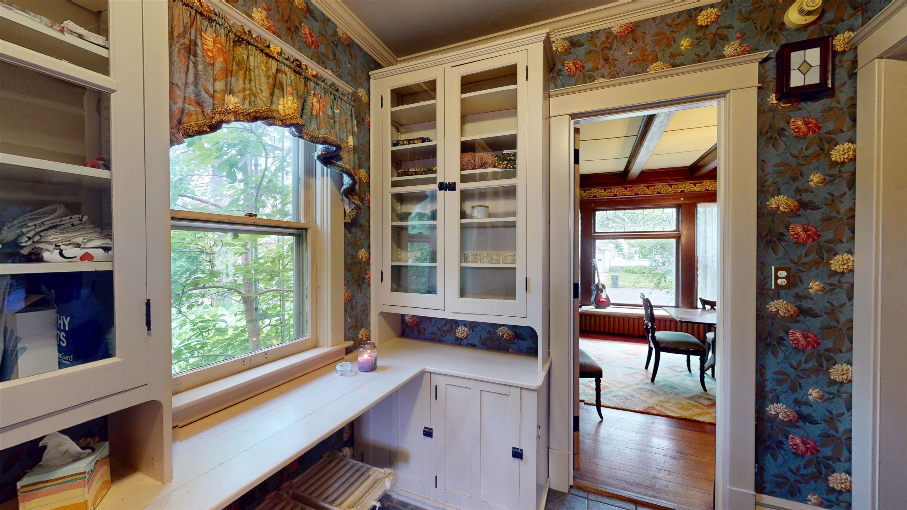 300 S VINE AVENUE, Marshfield, Wisconsin 54449, 5 Bedrooms Bedrooms, ,1 BathroomBathrooms,Residential,For Sale,300 S VINE AVENUE,22502286