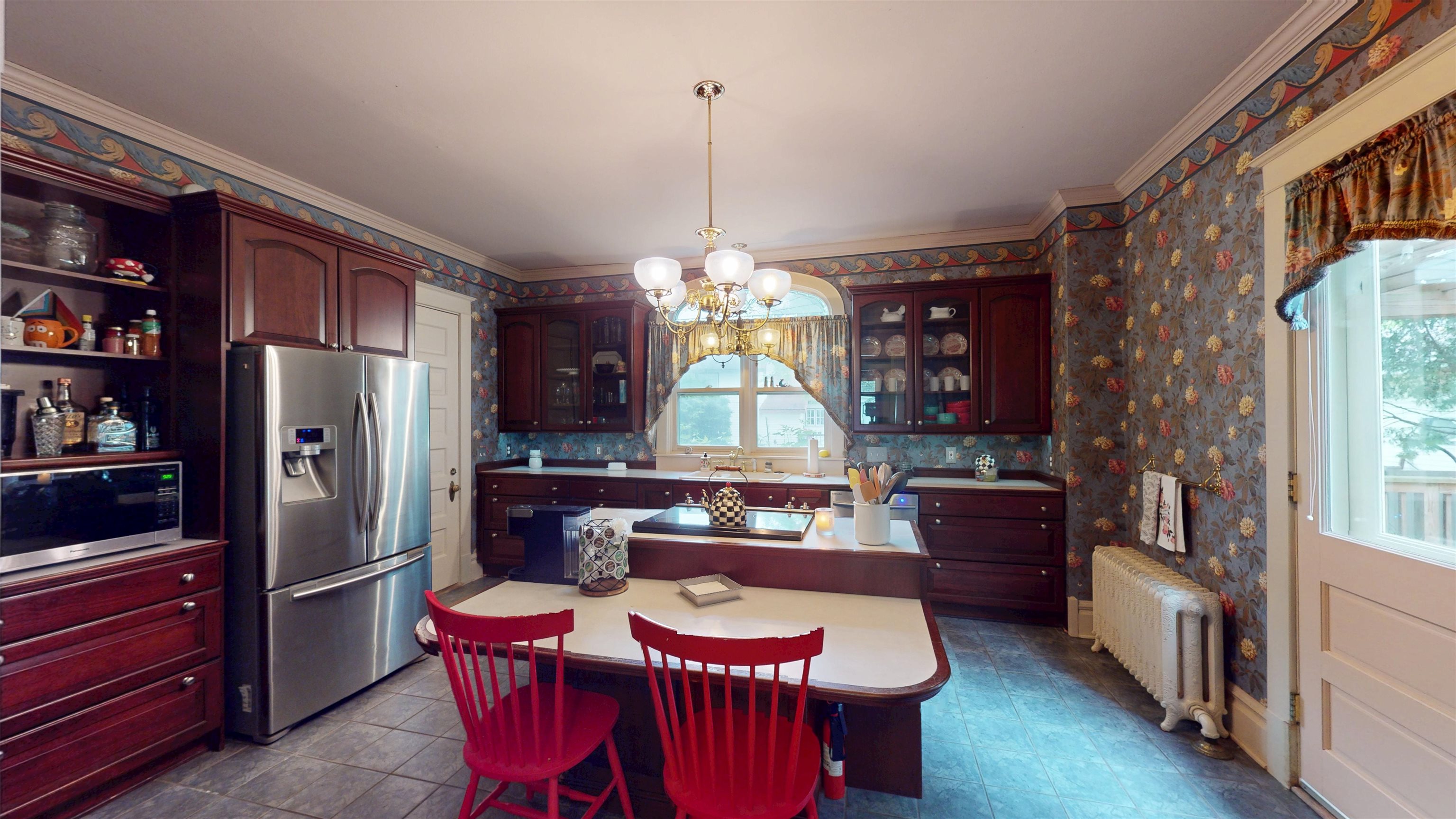 300 S VINE AVENUE, Marshfield, Wisconsin 54449, 5 Bedrooms Bedrooms, ,1 BathroomBathrooms,Residential,For Sale,300 S VINE AVENUE,22502286