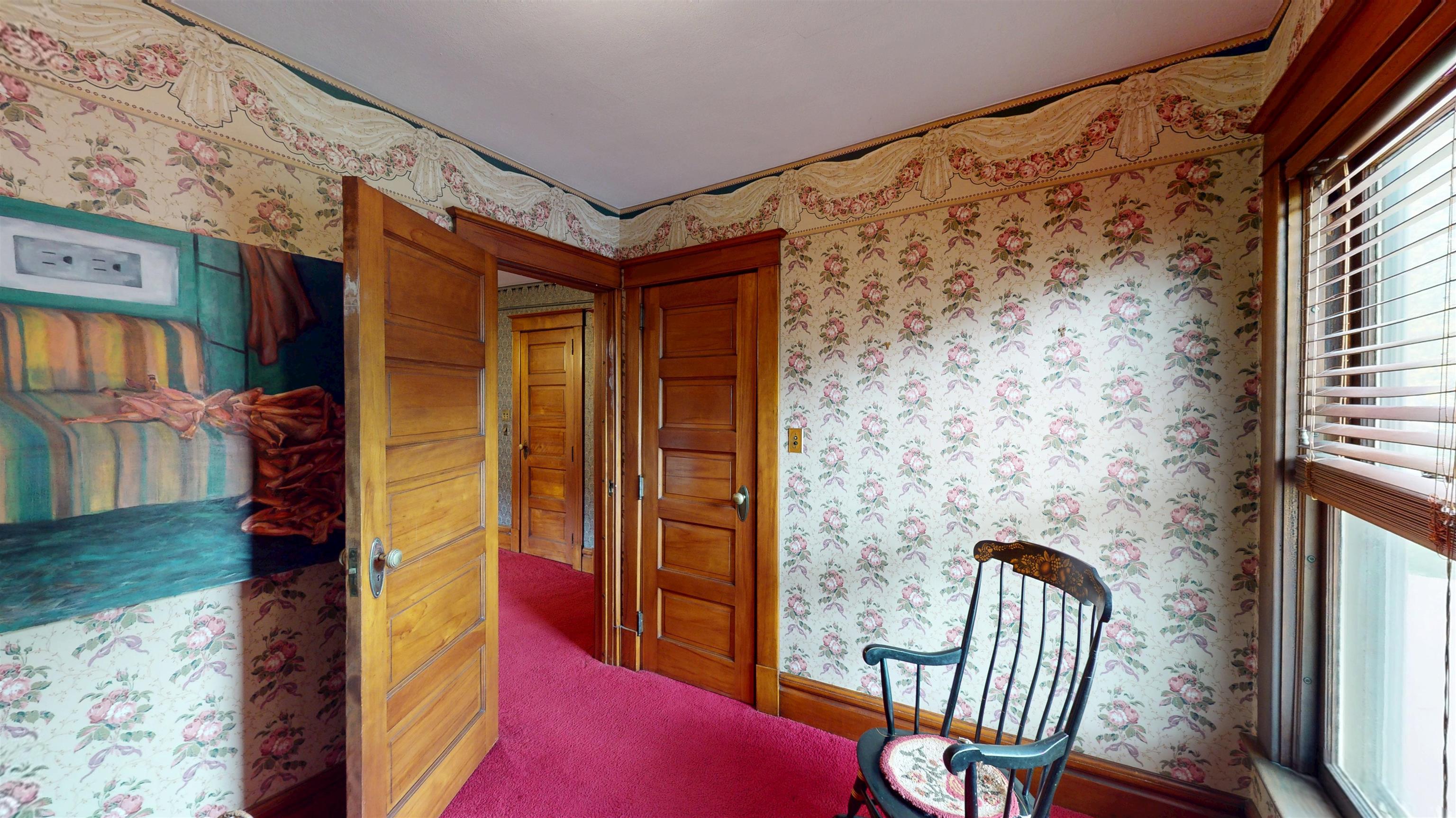300 S VINE AVENUE, Marshfield, Wisconsin 54449, 5 Bedrooms Bedrooms, ,1 BathroomBathrooms,Residential,For Sale,300 S VINE AVENUE,22502286