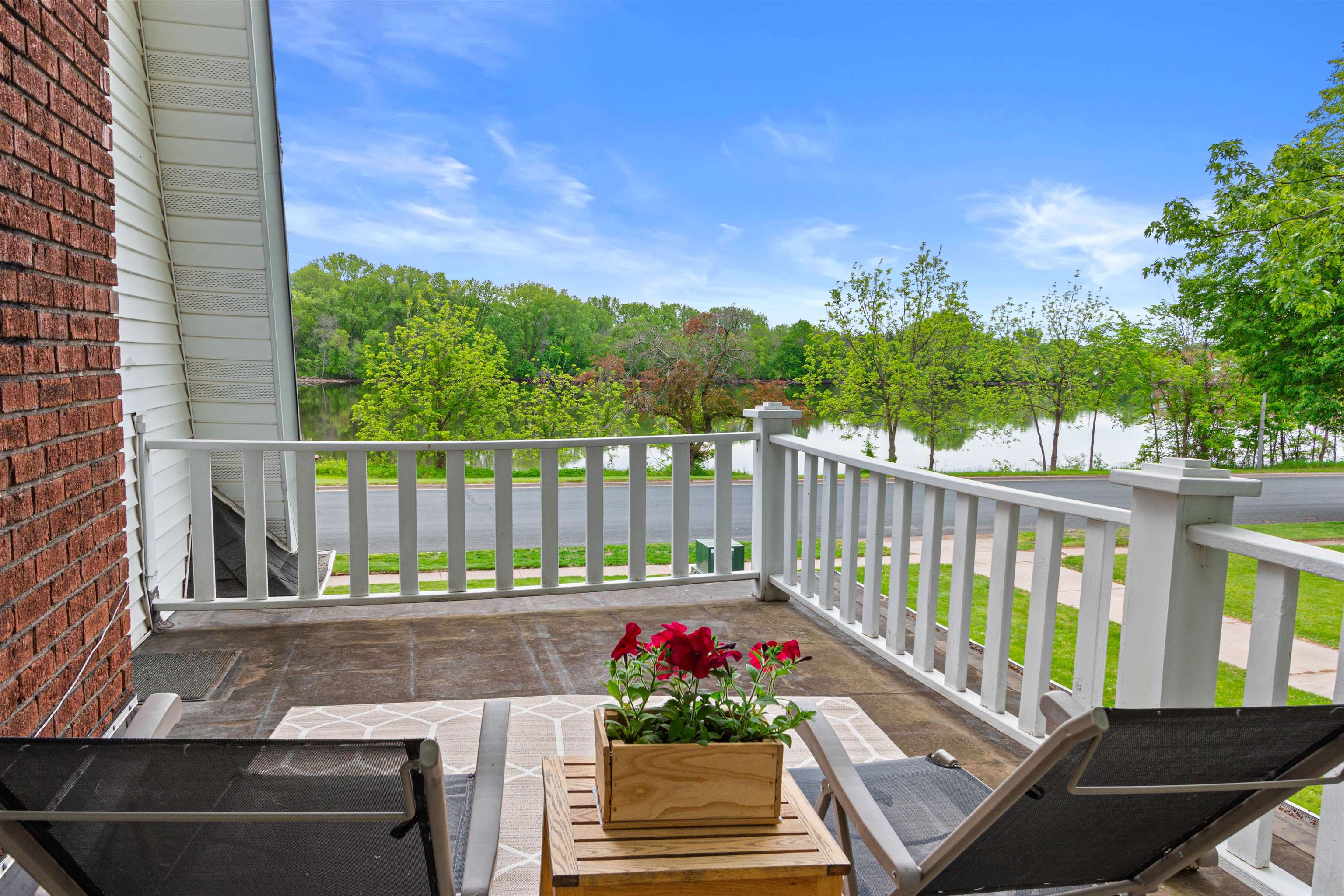 341 WISCONSIN RIVER DRIVE, Port Edwards, Wisconsin 54469, 4 Bedrooms Bedrooms, ,2 BathroomsBathrooms,Residential,For Sale,341 WISCONSIN RIVER DRIVE,22502289