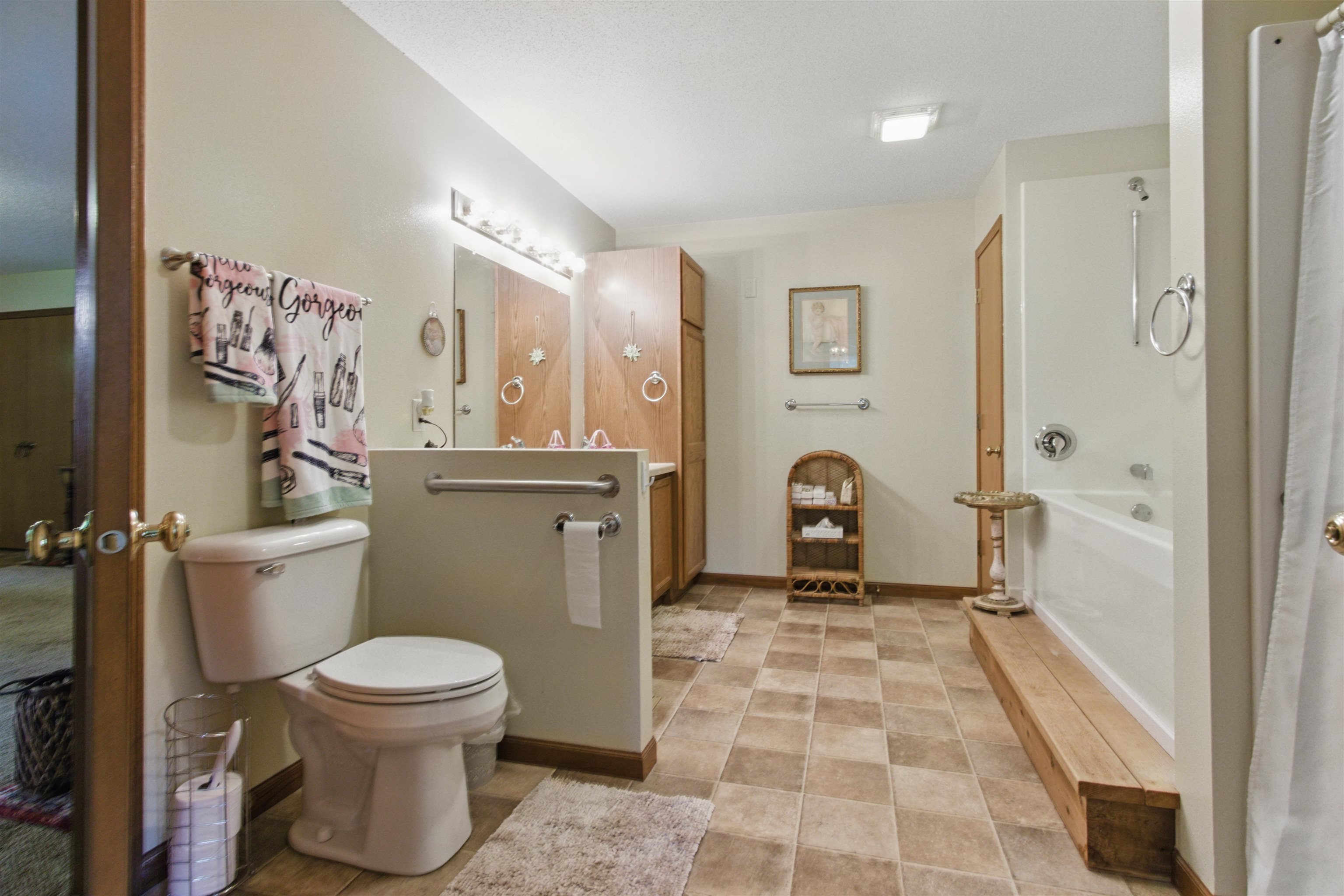 1957 WOODCREST CIRCLE, Kronenwetter, Wisconsin 54455, 4 Bedrooms Bedrooms, ,2 BathroomsBathrooms,Residential,For Sale,1957 WOODCREST CIRCLE,22502290