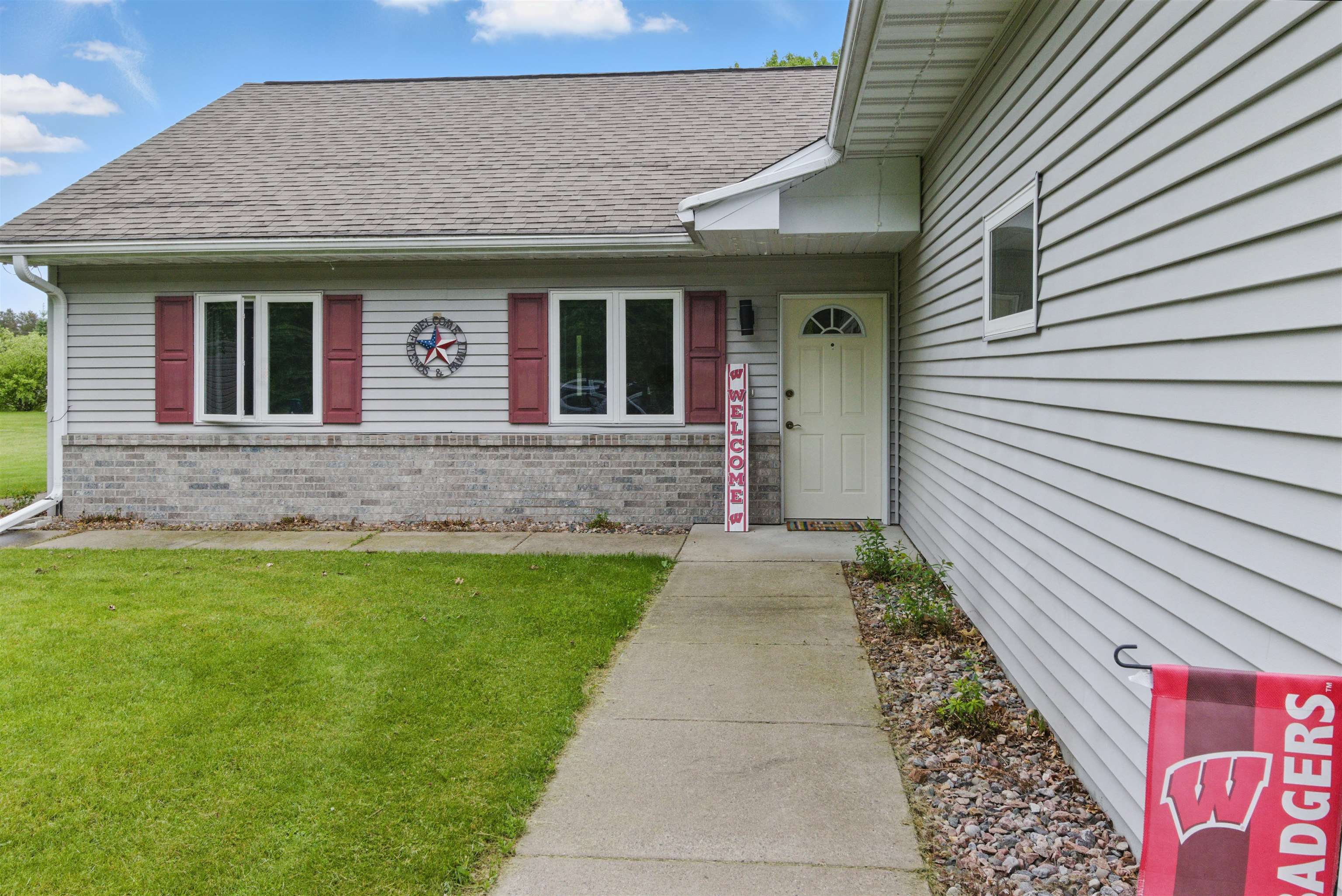 1957 WOODCREST CIRCLE, Kronenwetter, Wisconsin 54455, 4 Bedrooms Bedrooms, ,2 BathroomsBathrooms,Residential,For Sale,1957 WOODCREST CIRCLE,22502290