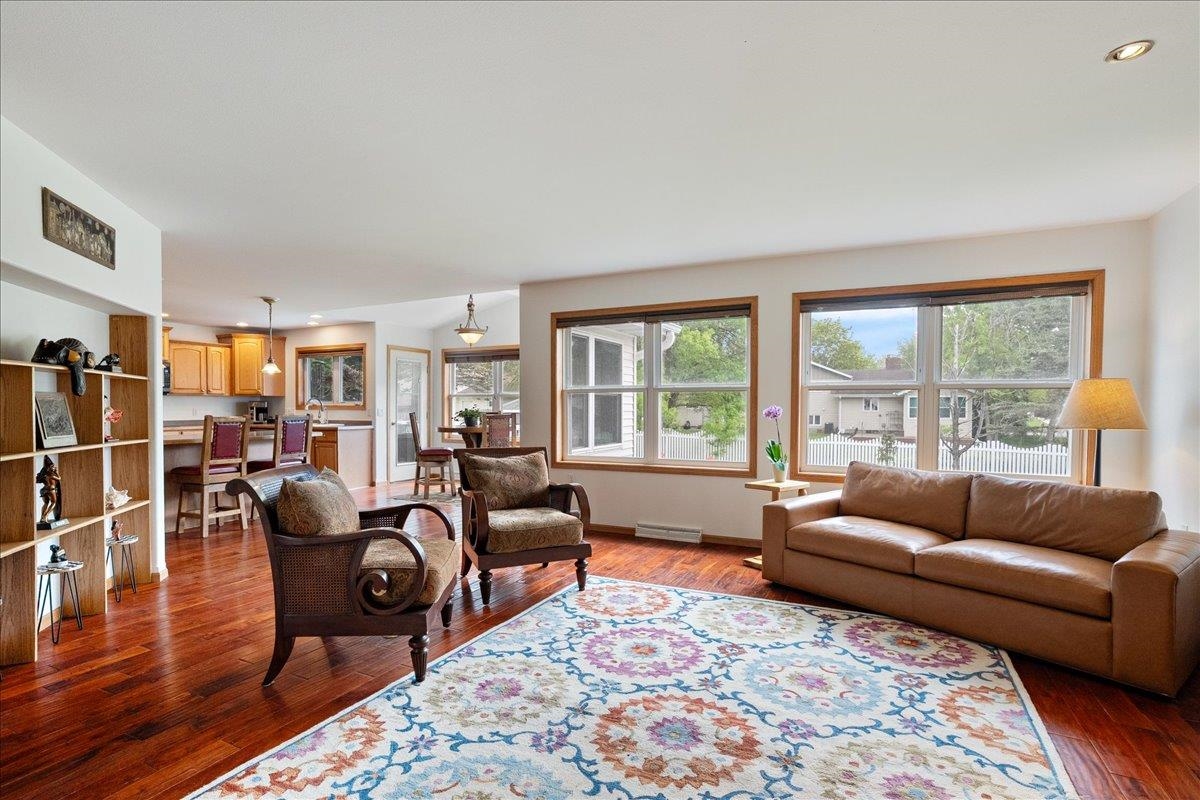 1212 W JEFFERSON STREET, Marshfield, Wisconsin 54449, 4 Bedrooms Bedrooms, ,3 BathroomsBathrooms,Residential,For Sale,1212 W JEFFERSON STREET,22502291