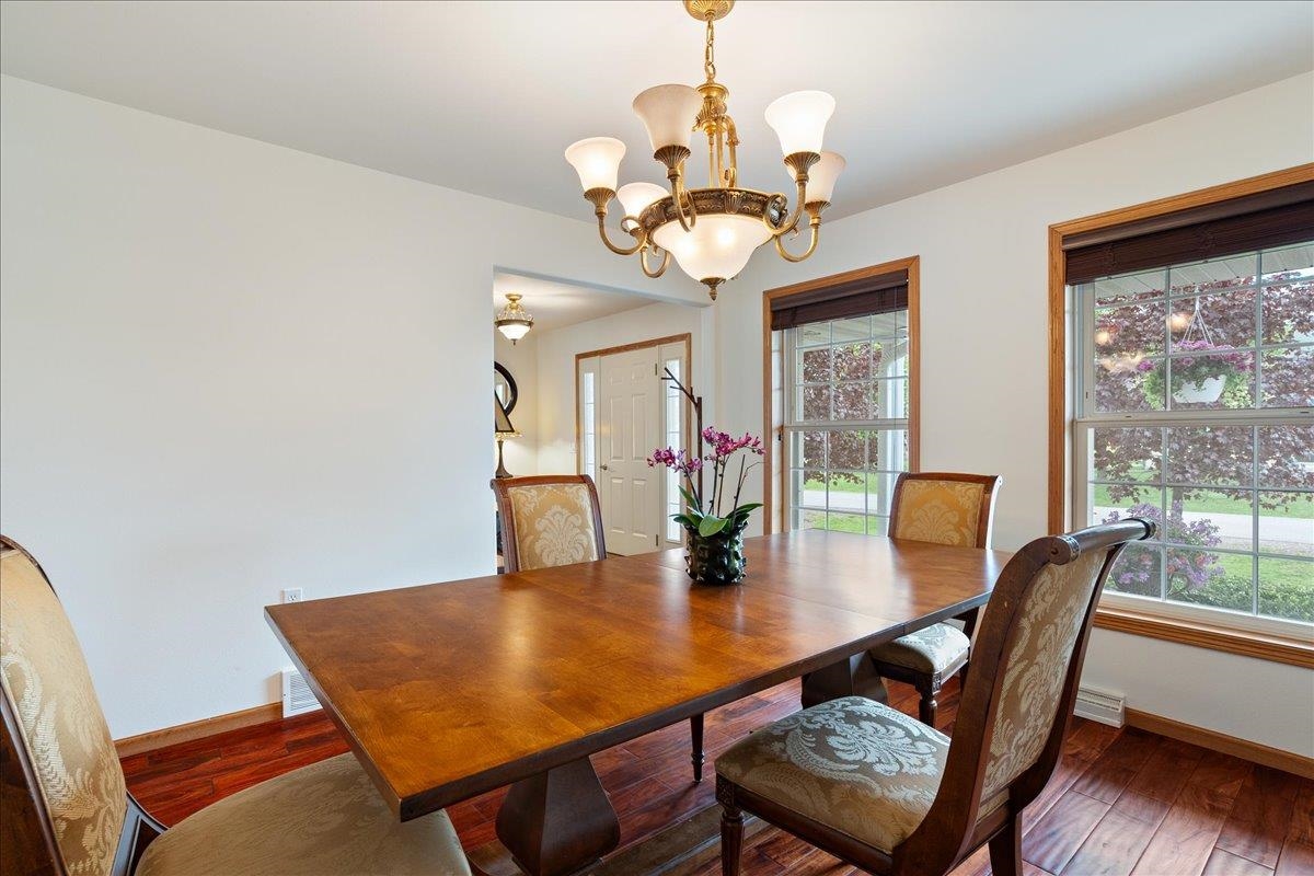 1212 W JEFFERSON STREET, Marshfield, Wisconsin 54449, 4 Bedrooms Bedrooms, ,3 BathroomsBathrooms,Residential,For Sale,1212 W JEFFERSON STREET,22502291