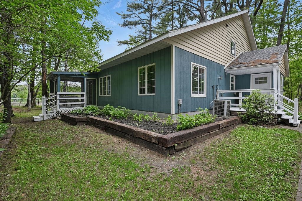 822 S COUNTY ROAD T, Amherst Junction, Wisconsin 54407, 3 Bedrooms Bedrooms, ,2 BathroomsBathrooms,Residential,For Sale,822 S COUNTY ROAD T,22502293