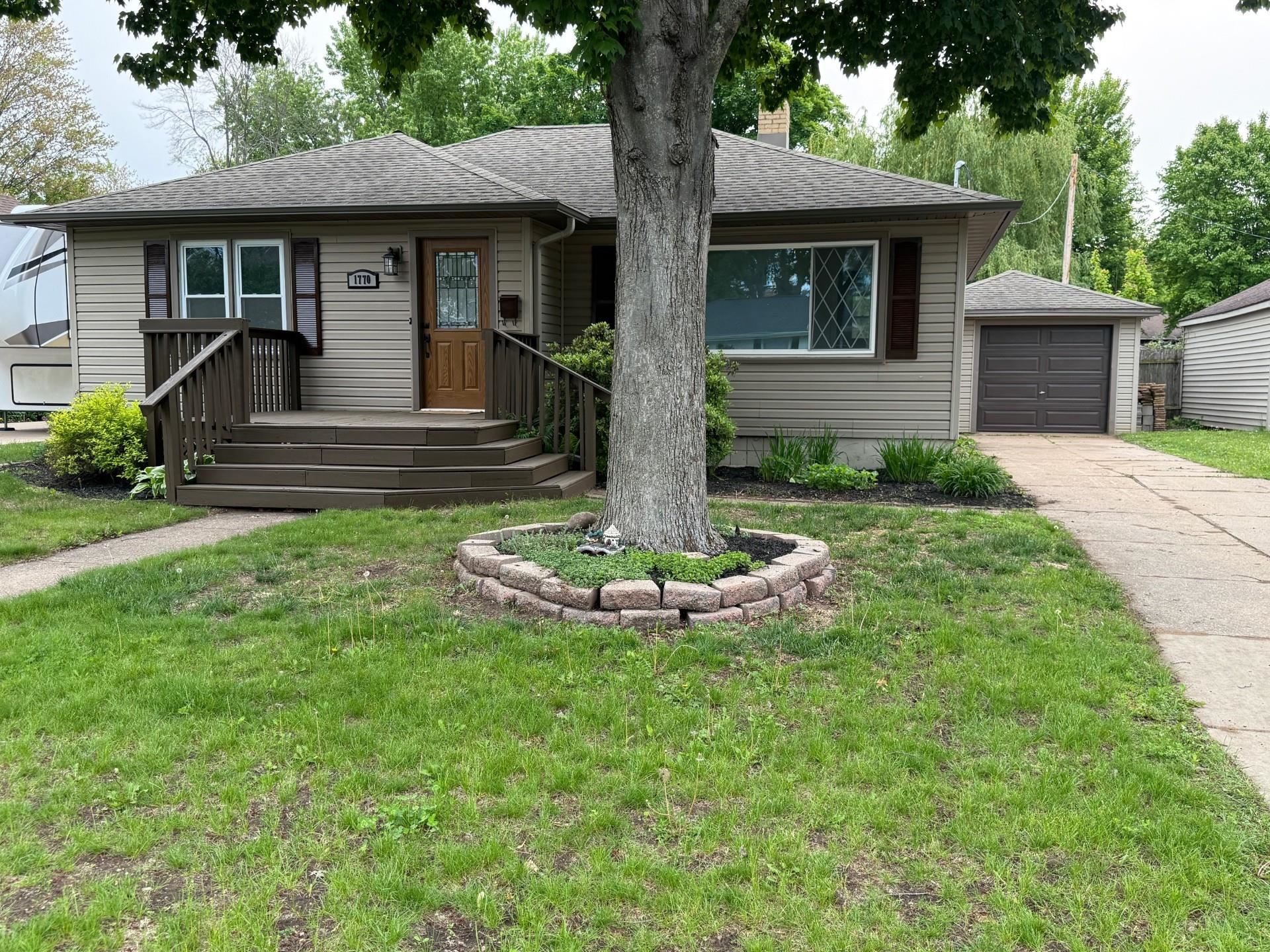 1770 SMITH STREET, Wisconsin Rapids, Wisconsin 54494, 3 Bedrooms Bedrooms, ,2 BathroomsBathrooms,Residential,For Sale,1770 SMITH STREET,22502294