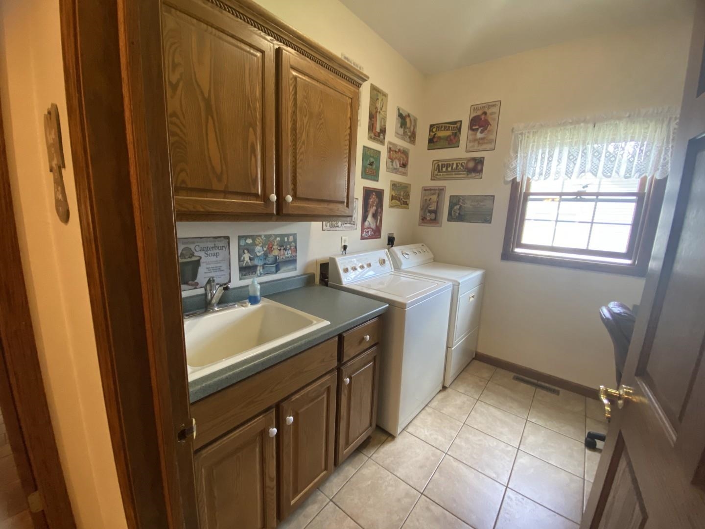 1430 SHERWOOD COURT, Wisconsin Rapids, Wisconsin 54494, 4 Bedrooms Bedrooms, ,3 BathroomsBathrooms,Residential,For Sale,1430 SHERWOOD COURT,22502298