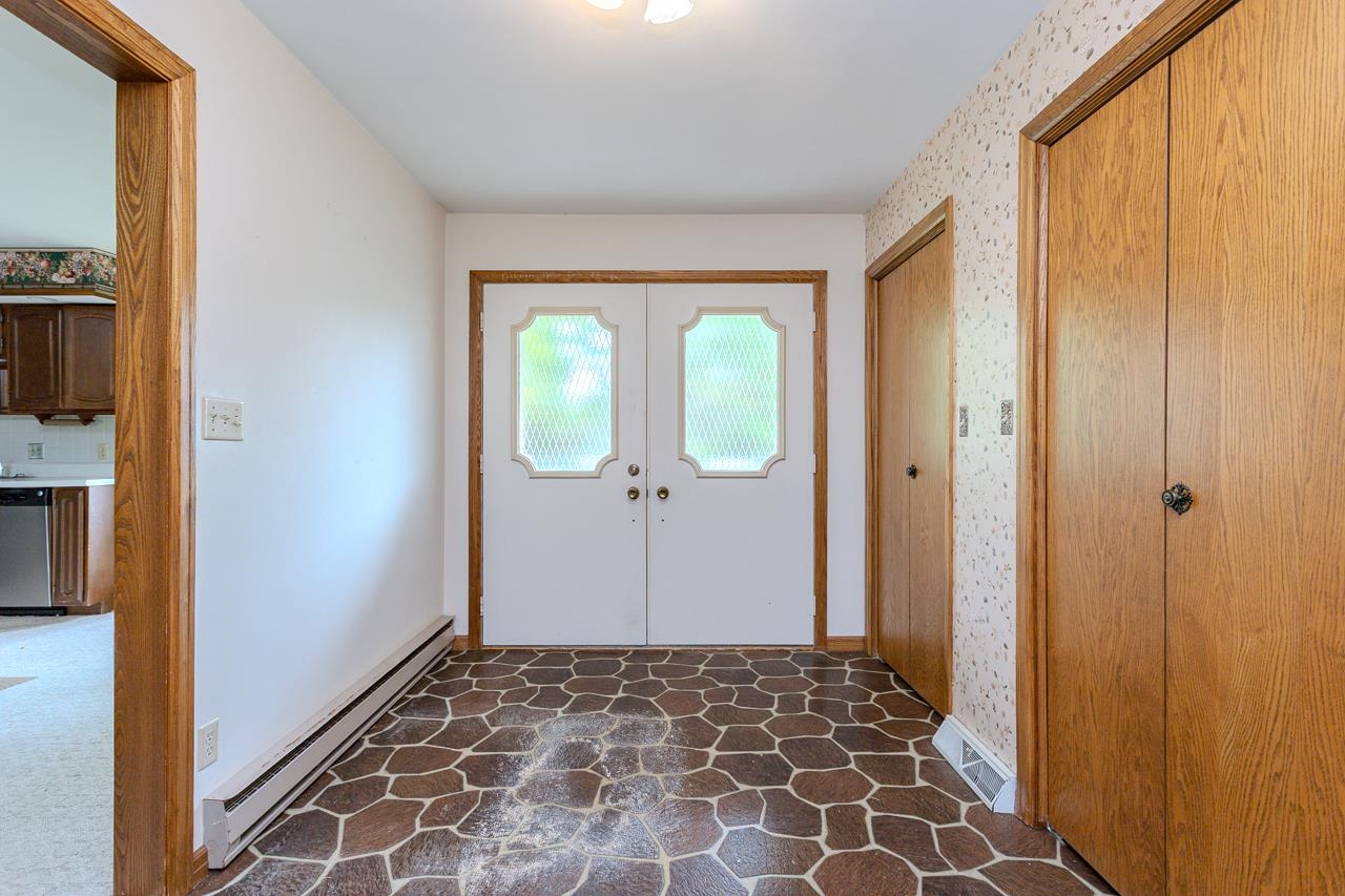 419 E BEECH STREET, Edgar, Wisconsin 54426, 4 Bedrooms Bedrooms, ,2 BathroomsBathrooms,Residential,For Sale,419 E BEECH STREET,22502301