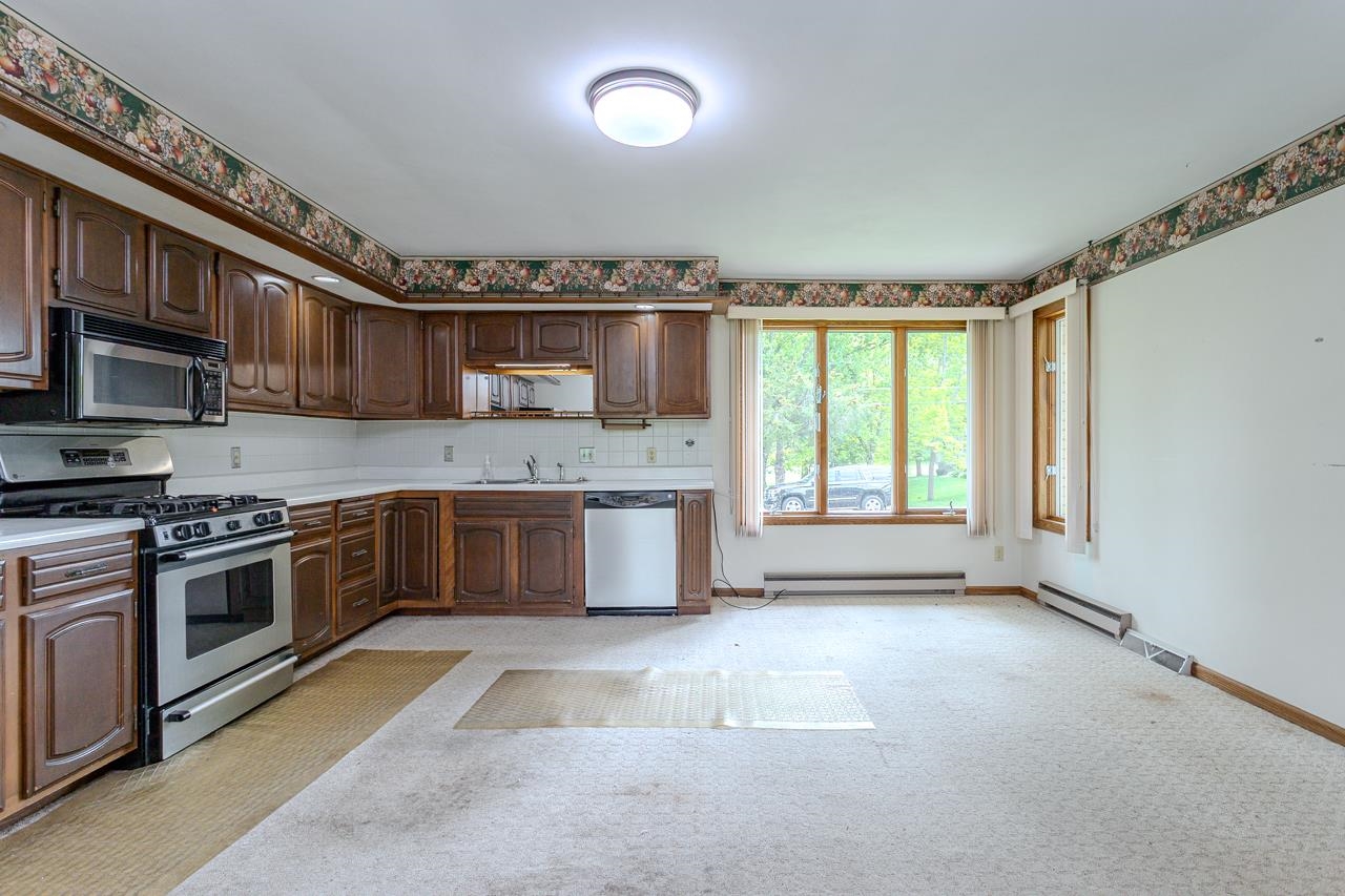419 E BEECH STREET, Edgar, Wisconsin 54426, 4 Bedrooms Bedrooms, ,2 BathroomsBathrooms,Residential,For Sale,419 E BEECH STREET,22502301