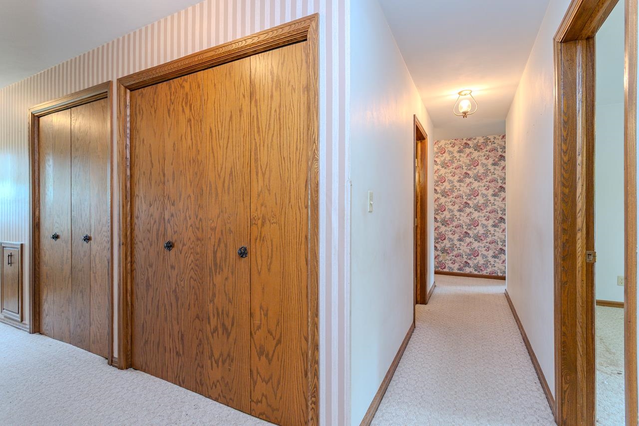 419 E BEECH STREET, Edgar, Wisconsin 54426, 4 Bedrooms Bedrooms, ,2 BathroomsBathrooms,Residential,For Sale,419 E BEECH STREET,22502301