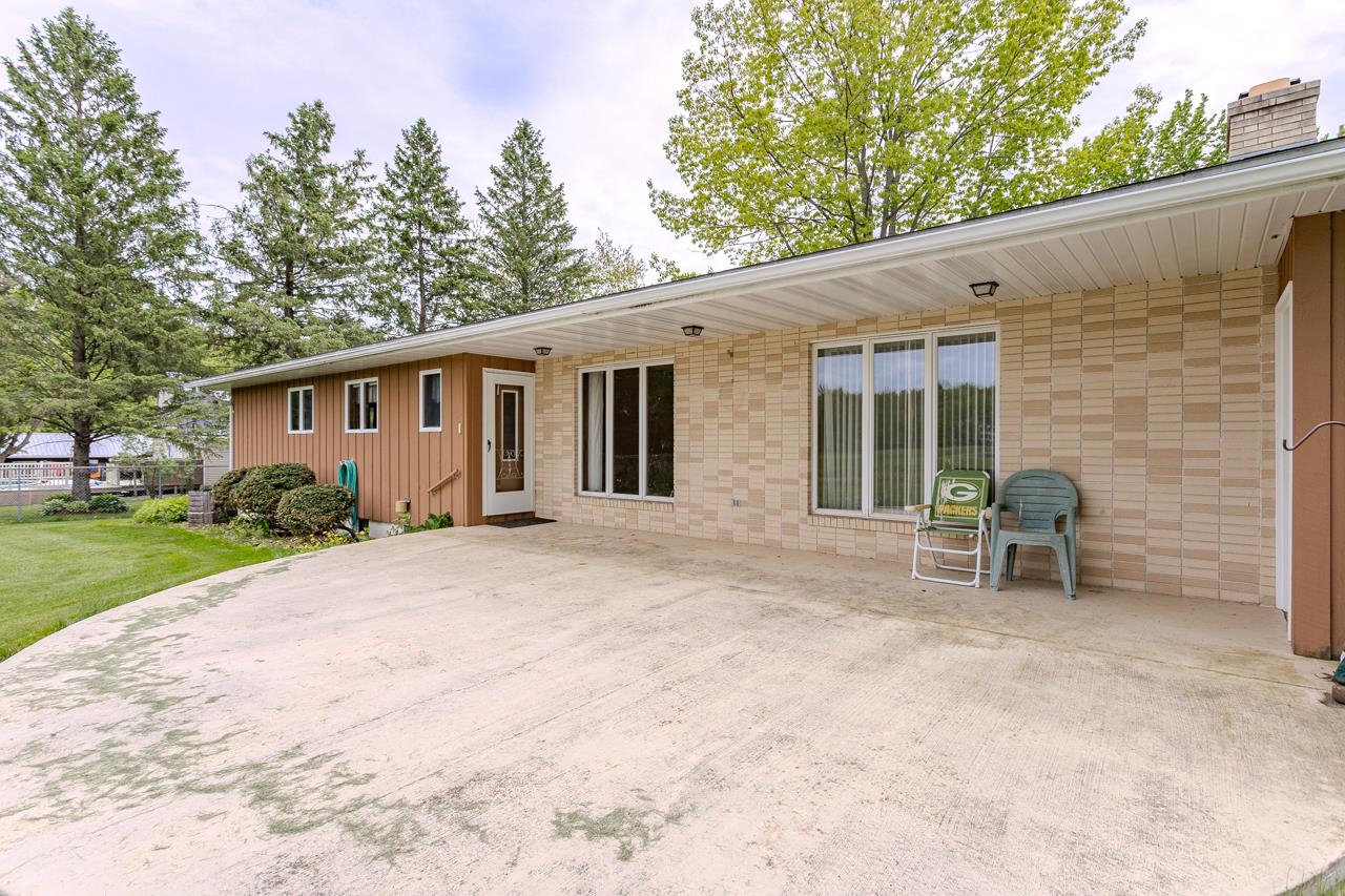 419 E BEECH STREET, Edgar, Wisconsin 54426, 4 Bedrooms Bedrooms, ,2 BathroomsBathrooms,Residential,For Sale,419 E BEECH STREET,22502301