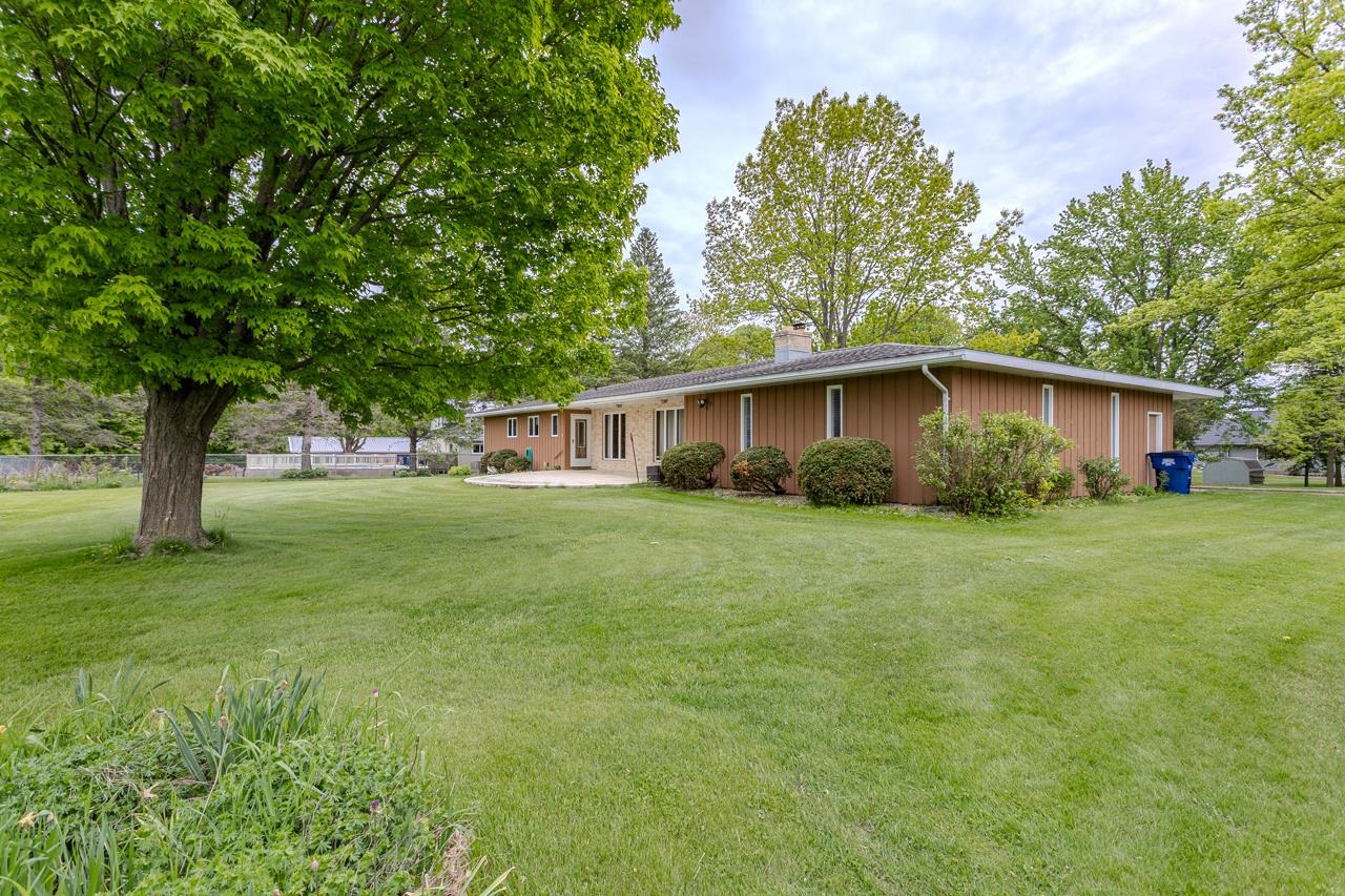 419 E BEECH STREET, Edgar, Wisconsin 54426, 4 Bedrooms Bedrooms, ,2 BathroomsBathrooms,Residential,For Sale,419 E BEECH STREET,22502301