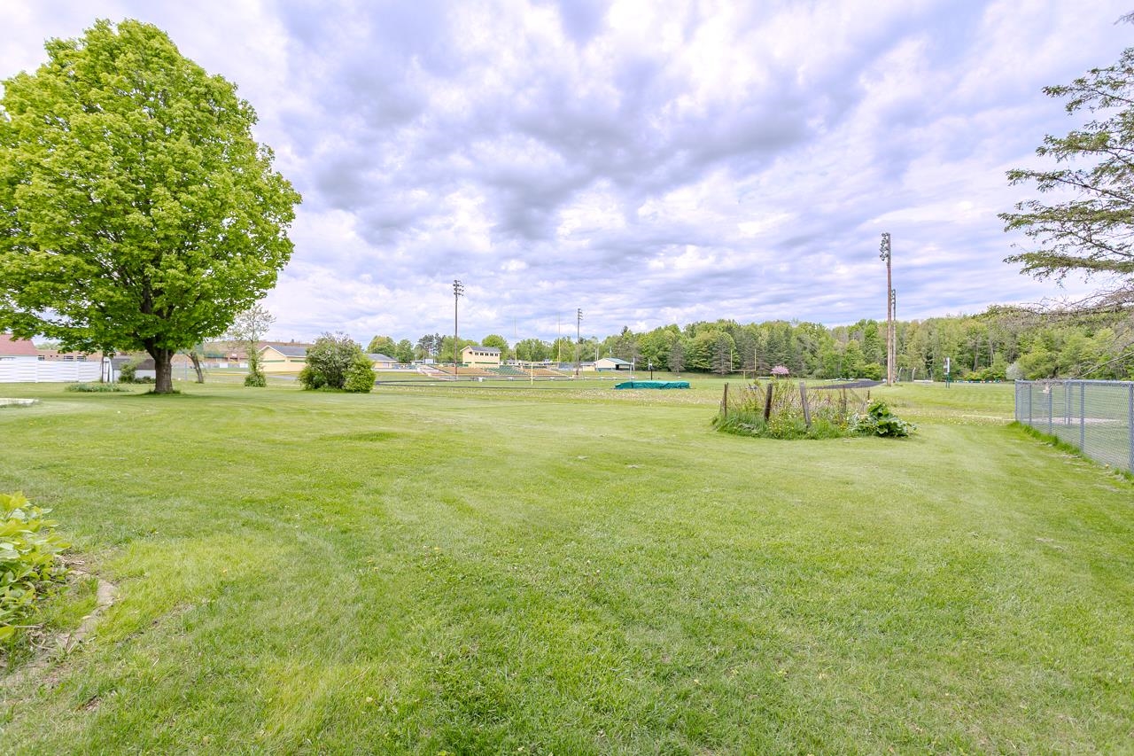 419 E BEECH STREET, Edgar, Wisconsin 54426, 4 Bedrooms Bedrooms, ,2 BathroomsBathrooms,Residential,For Sale,419 E BEECH STREET,22502301
