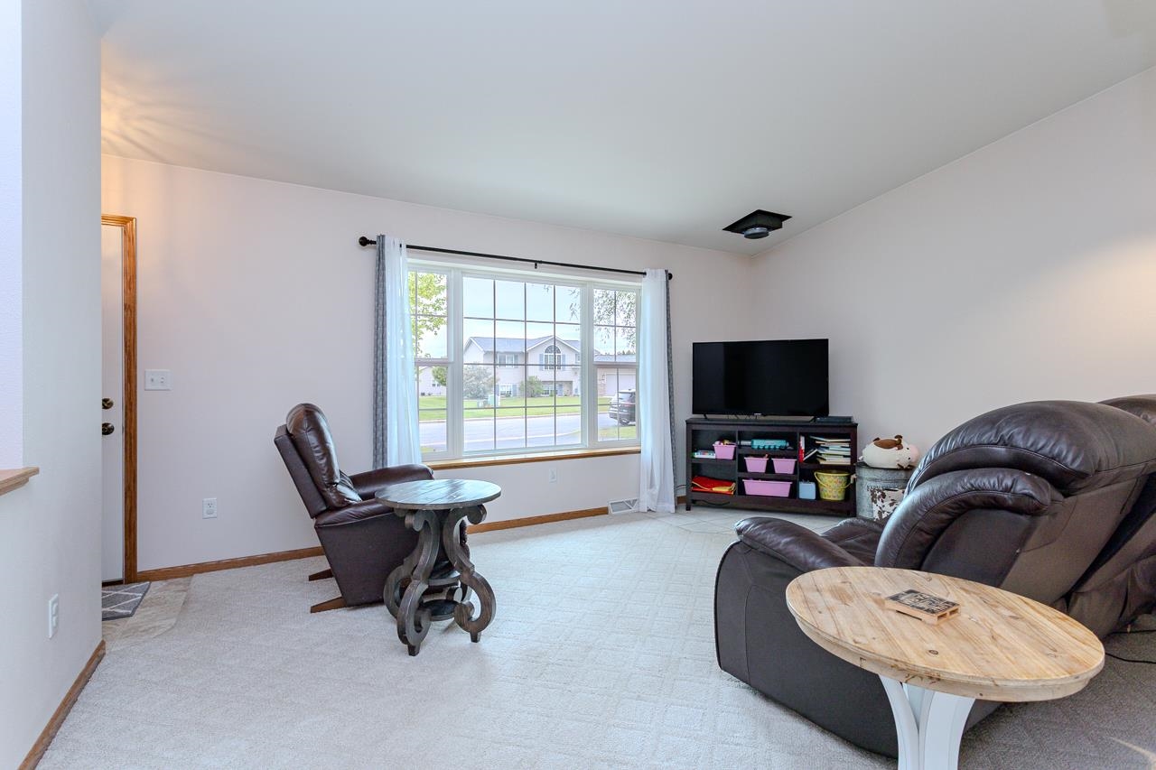 6205 QUENTIN STREET, Weston, Wisconsin 54476, 3 Bedrooms Bedrooms, ,3 BathroomsBathrooms,Residential,For Sale,6205 QUENTIN STREET,22502302