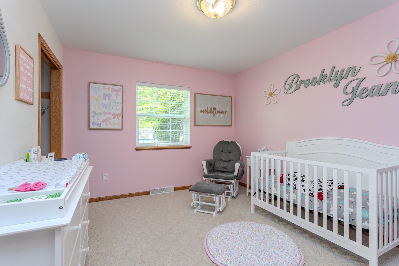 6205 QUENTIN STREET, Weston, Wisconsin 54476, 3 Bedrooms Bedrooms, ,3 BathroomsBathrooms,Residential,For Sale,6205 QUENTIN STREET,22502302