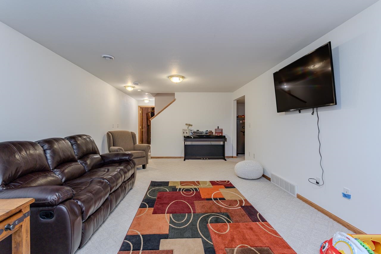 6205 QUENTIN STREET, Weston, Wisconsin 54476, 3 Bedrooms Bedrooms, ,3 BathroomsBathrooms,Residential,For Sale,6205 QUENTIN STREET,22502302