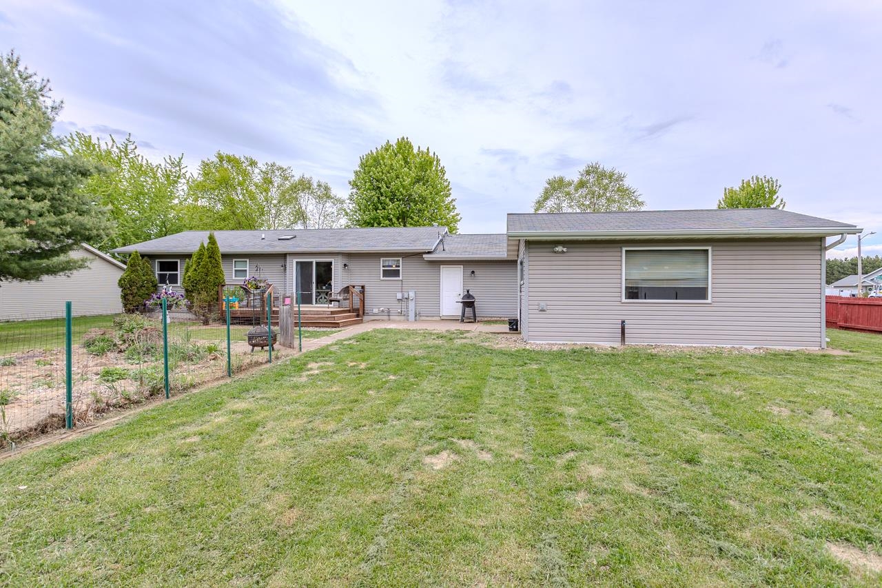 6205 QUENTIN STREET, Weston, Wisconsin 54476, 3 Bedrooms Bedrooms, ,3 BathroomsBathrooms,Residential,For Sale,6205 QUENTIN STREET,22502302