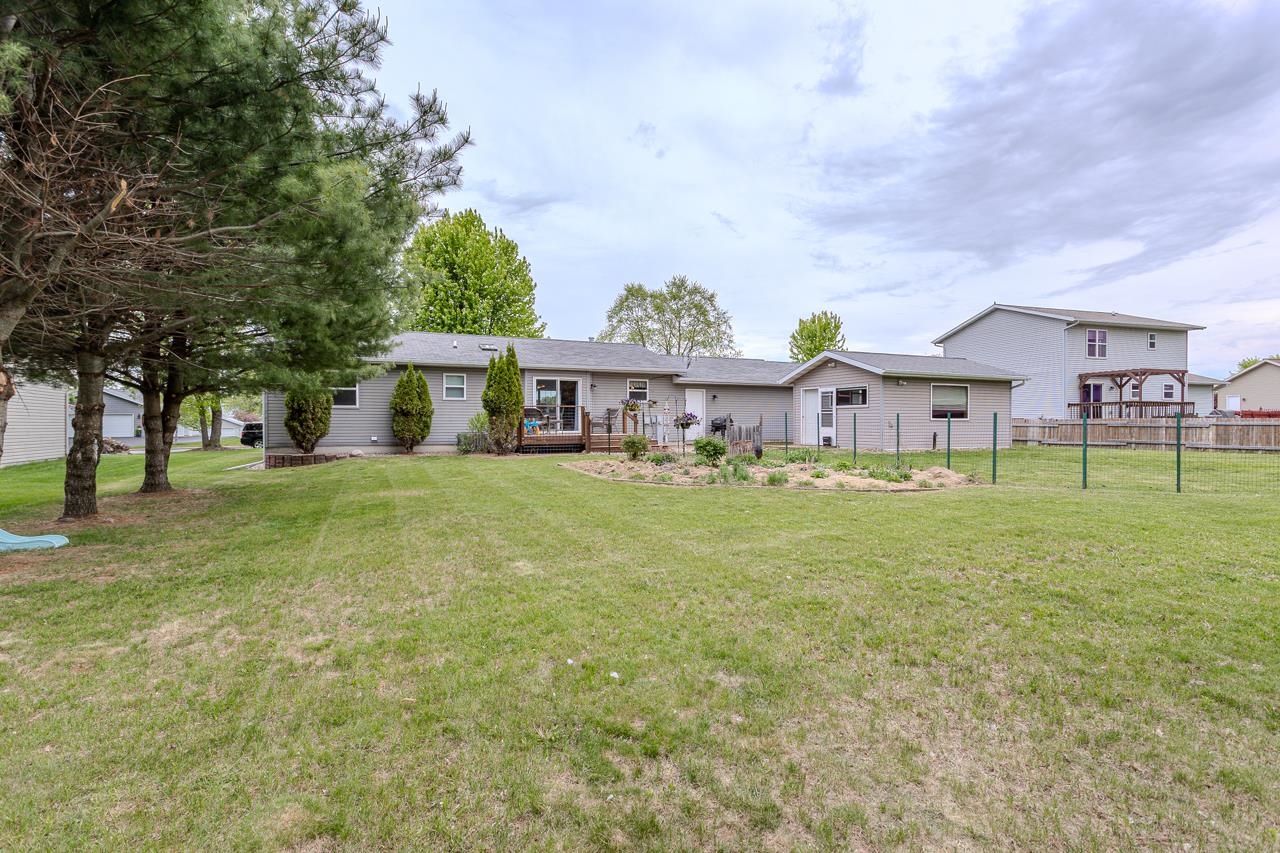 6205 QUENTIN STREET, Weston, Wisconsin 54476, 3 Bedrooms Bedrooms, ,3 BathroomsBathrooms,Residential,For Sale,6205 QUENTIN STREET,22502302