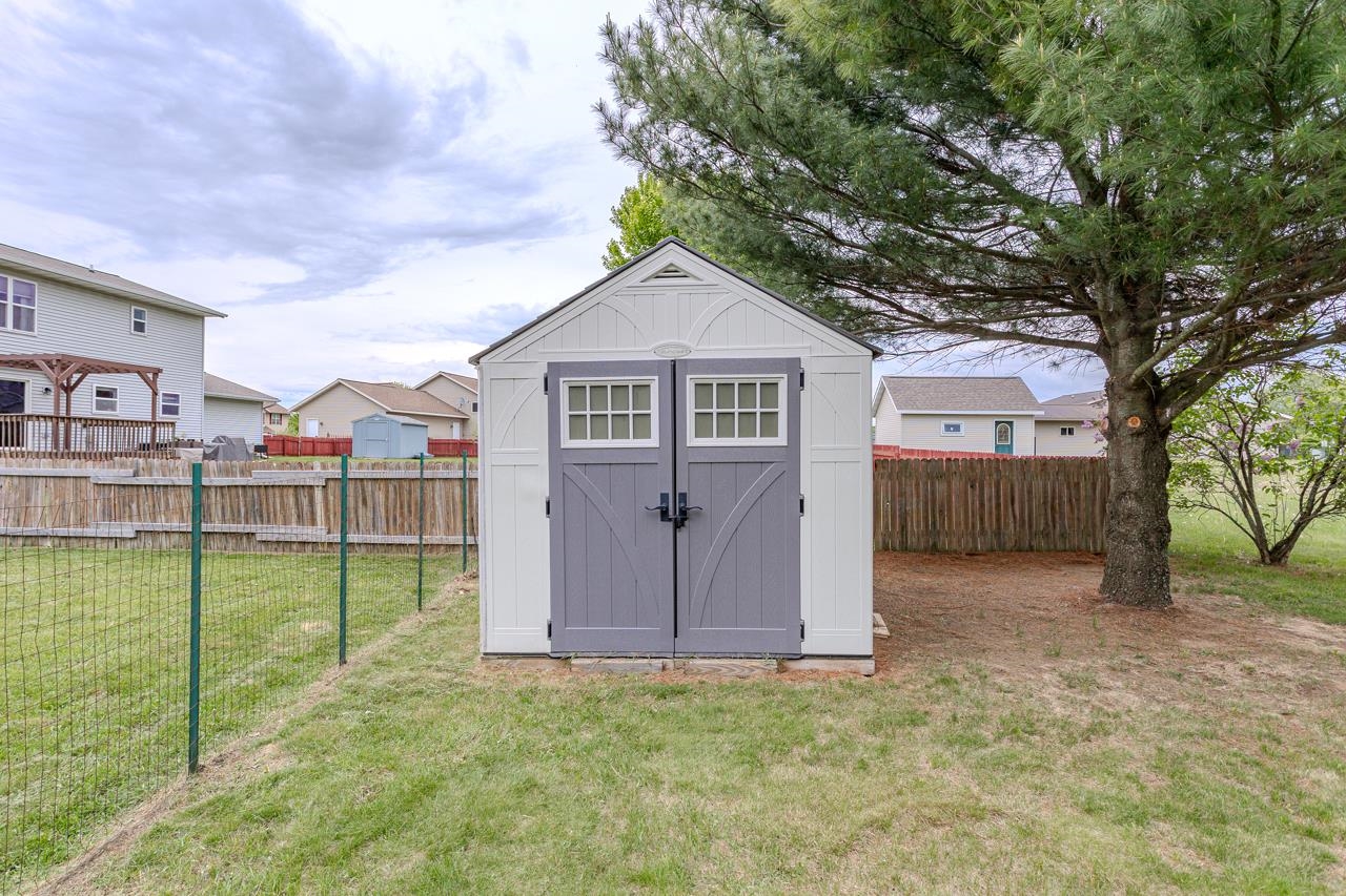 6205 QUENTIN STREET, Weston, Wisconsin 54476, 3 Bedrooms Bedrooms, ,3 BathroomsBathrooms,Residential,For Sale,6205 QUENTIN STREET,22502302