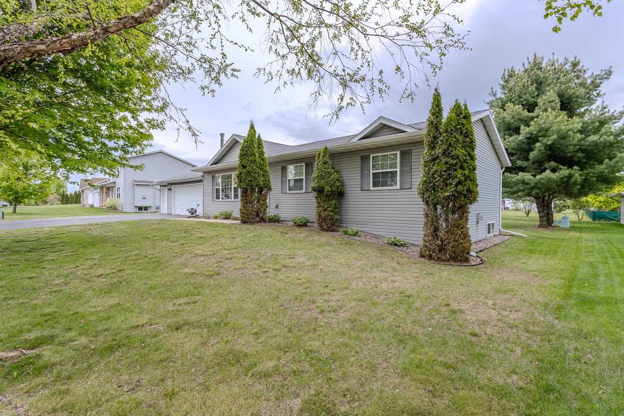 6205 QUENTIN STREET, Weston, Wisconsin 54476, 3 Bedrooms Bedrooms, ,3 BathroomsBathrooms,Residential,For Sale,6205 QUENTIN STREET,22502302