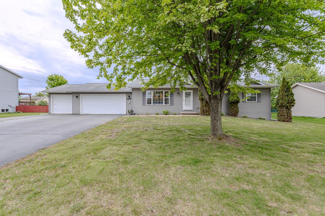 6205 QUENTIN STREET, Weston, Wisconsin 54476, 3 Bedrooms Bedrooms, ,3 BathroomsBathrooms,Residential,For Sale,6205 QUENTIN STREET,22502302
