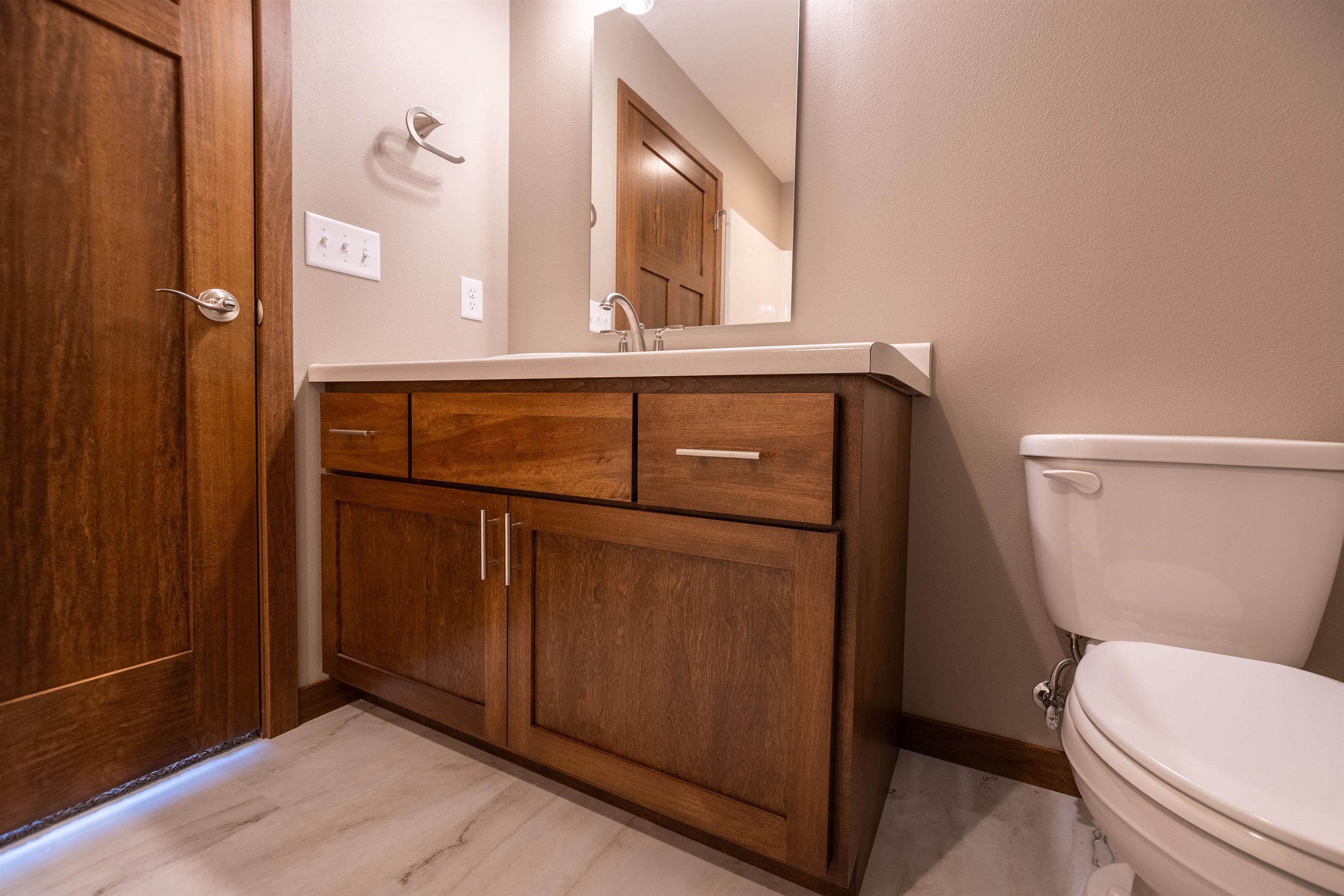 2204 S IRONWOOD AVENUE, Marshfield, Wisconsin 54449, 2 Bedrooms Bedrooms, ,2 BathroomsBathrooms,Residential,For Sale,2204 S IRONWOOD AVENUE,22502303