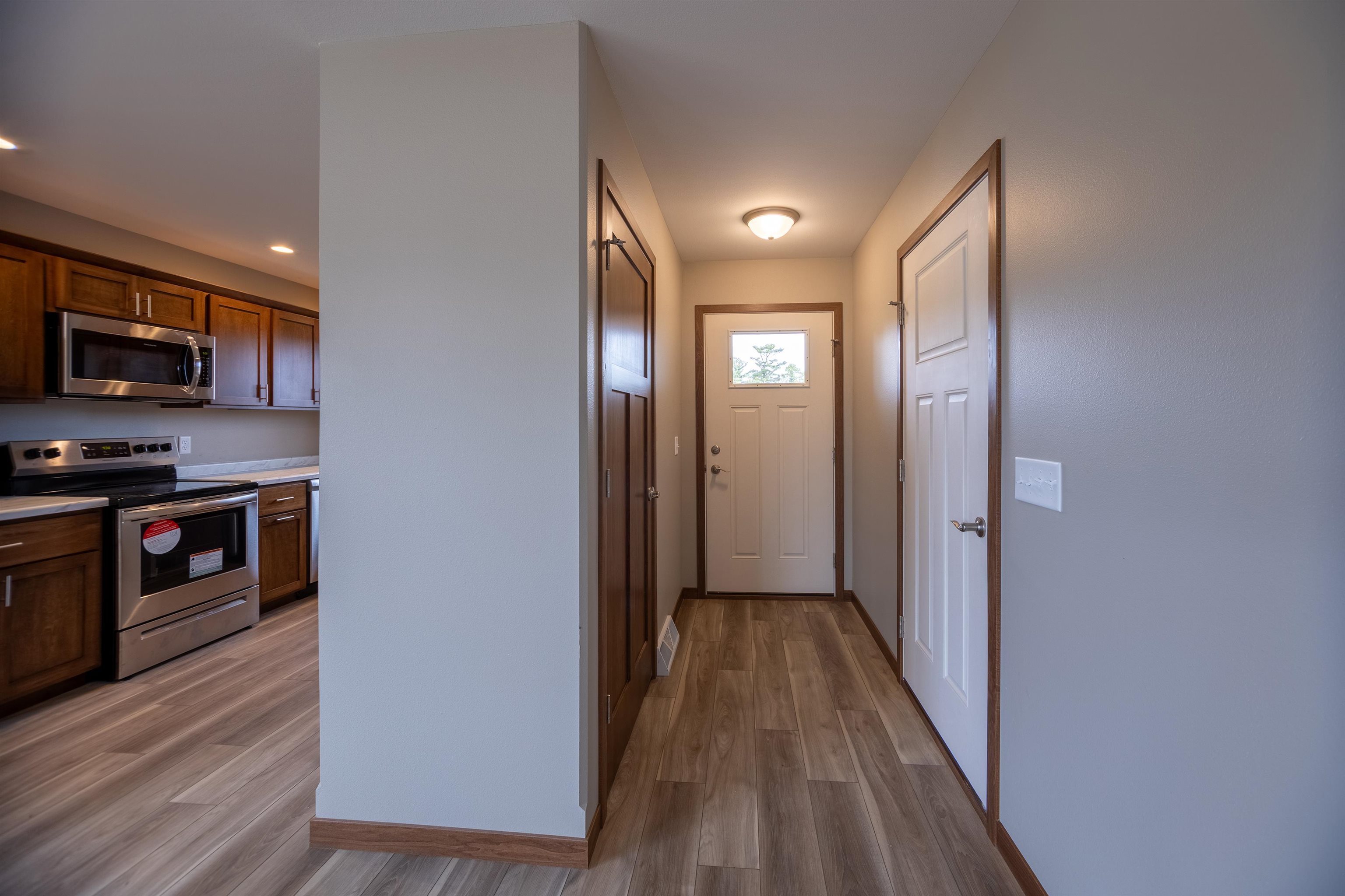 2204 S IRONWOOD AVENUE, Marshfield, Wisconsin 54449, 2 Bedrooms Bedrooms, ,2 BathroomsBathrooms,Residential,For Sale,2204 S IRONWOOD AVENUE,22502303