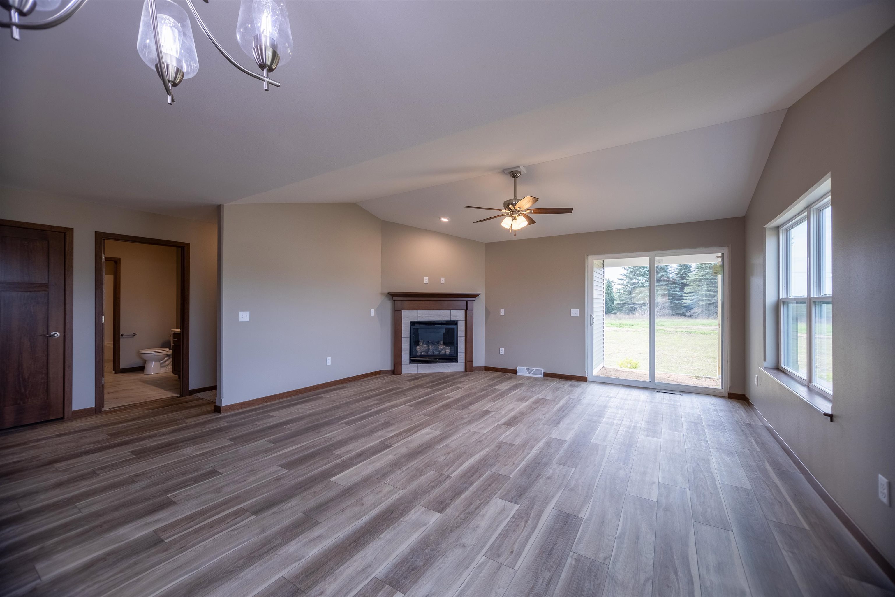 2204 S IRONWOOD AVENUE, Marshfield, Wisconsin 54449, 2 Bedrooms Bedrooms, ,2 BathroomsBathrooms,Residential,For Sale,2204 S IRONWOOD AVENUE,22502303