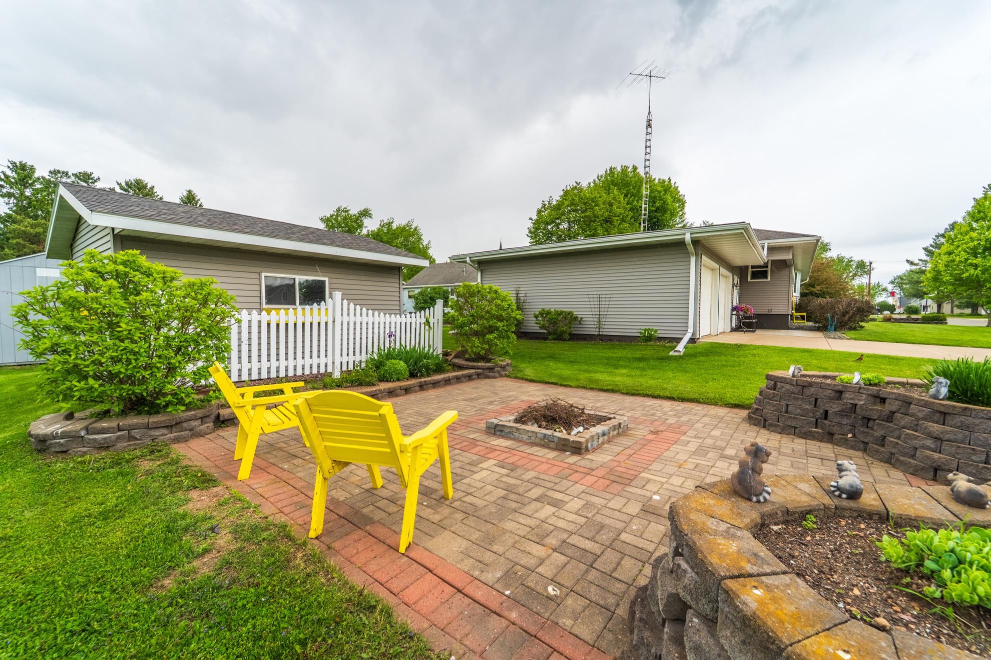 201 N 3RD STREET, Colby, Wisconsin 54421, 3 Bedrooms Bedrooms, ,1 BathroomBathrooms,Residential,For Sale,201 N 3RD STREET,22502304